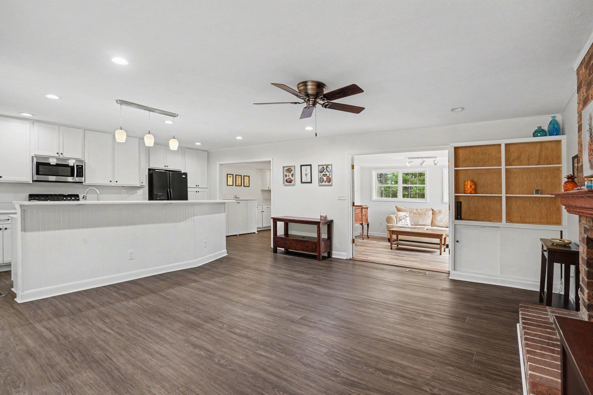 6303 Porcher Dr. Property Photo 6