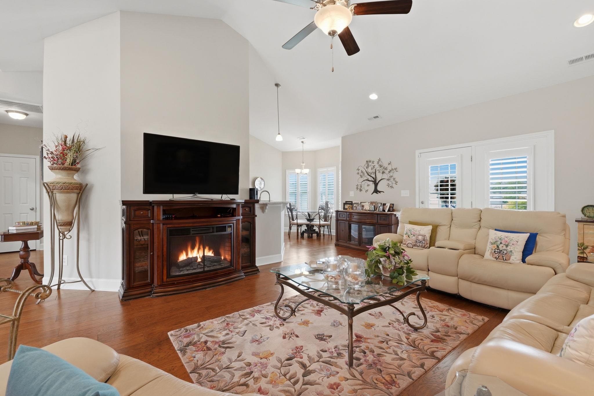 4101 Ridgewood Dr. Property Photo 13