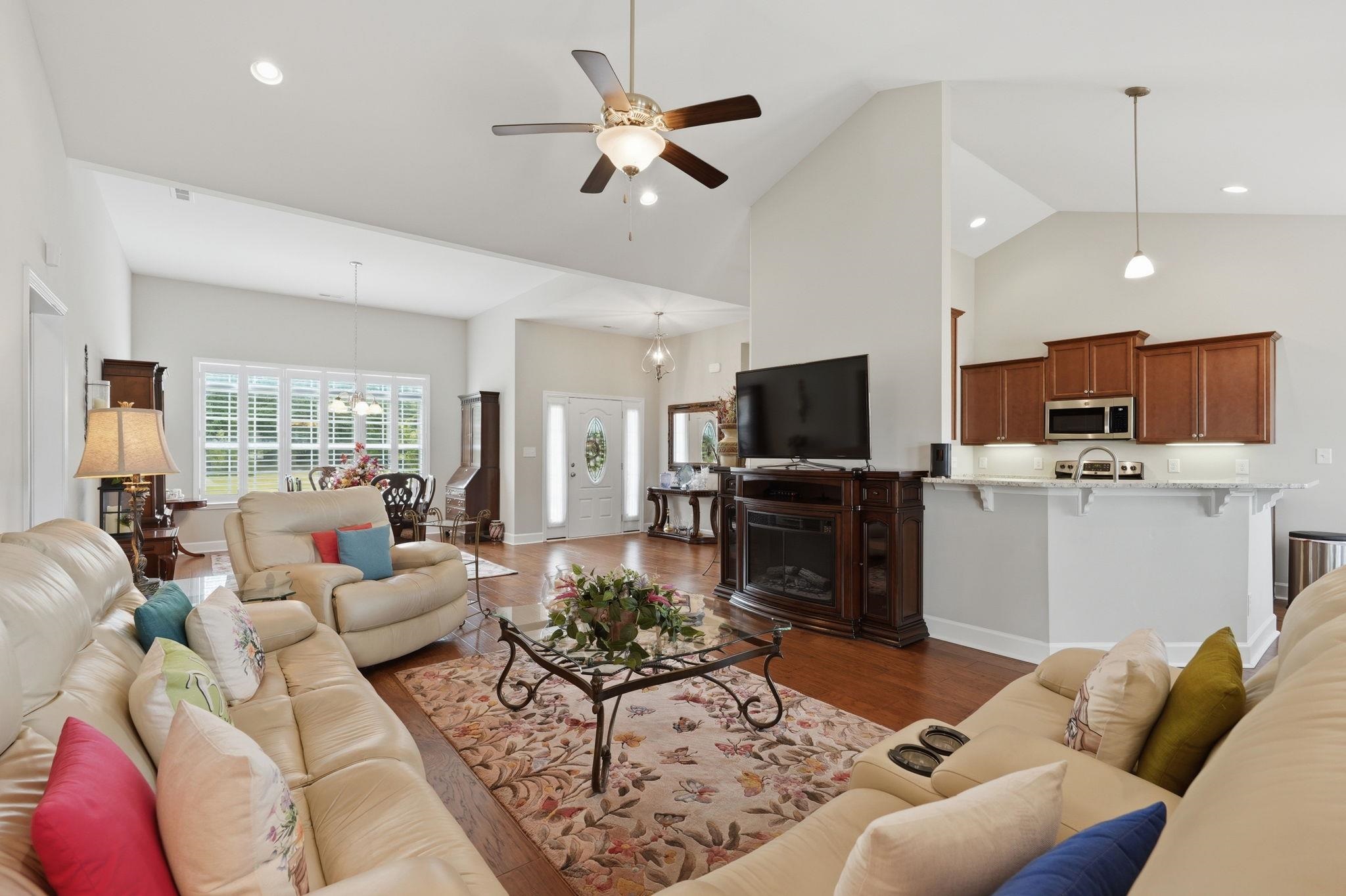 4101 Ridgewood Dr. Property Photo 14