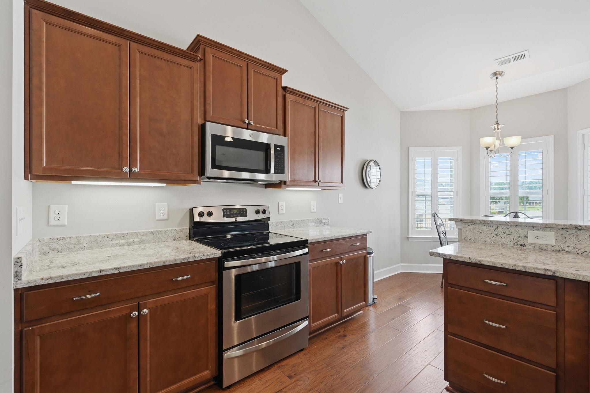 4101 Ridgewood Dr. Property Photo 21