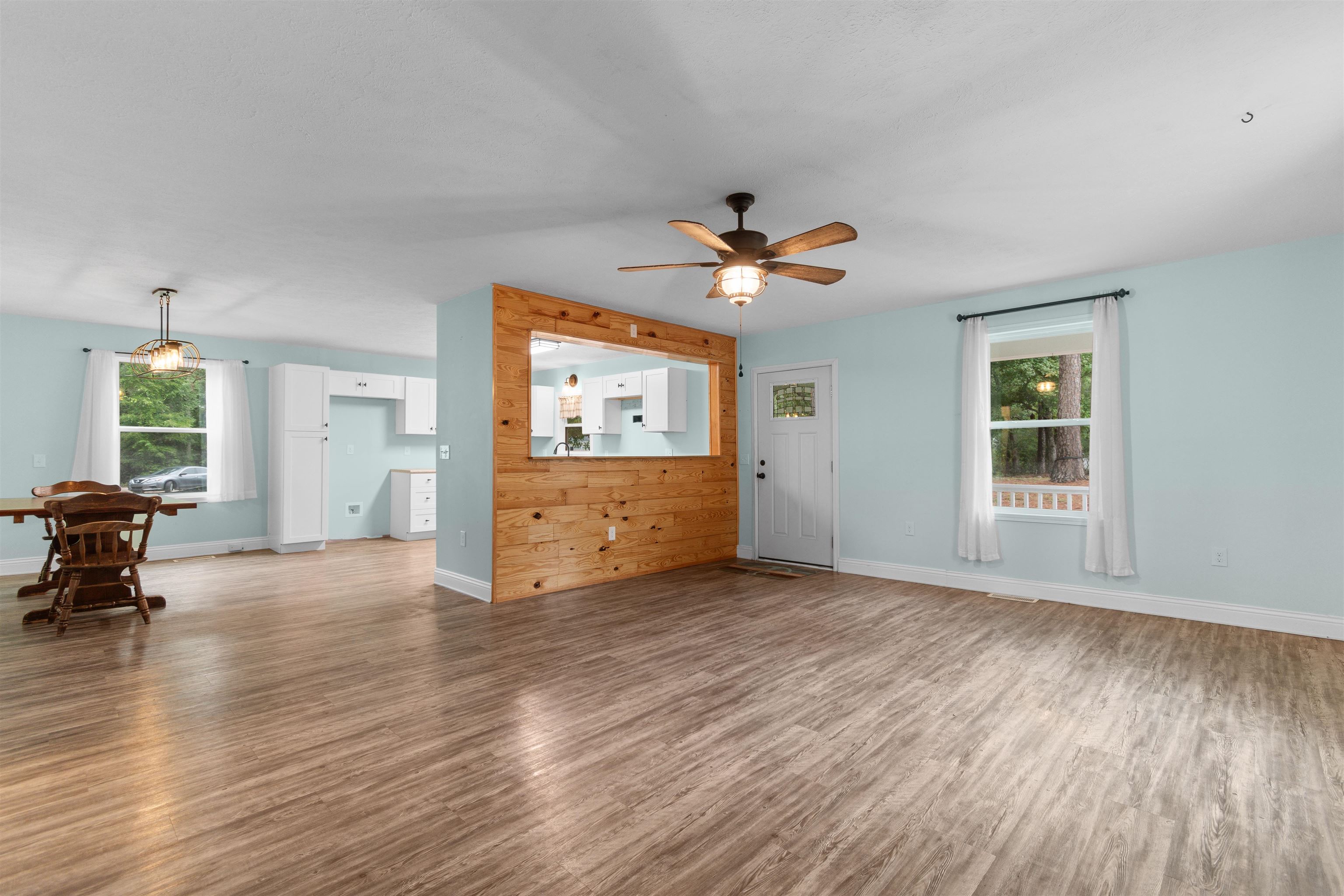 9211 Little Hill Dr. Property Photo 12
