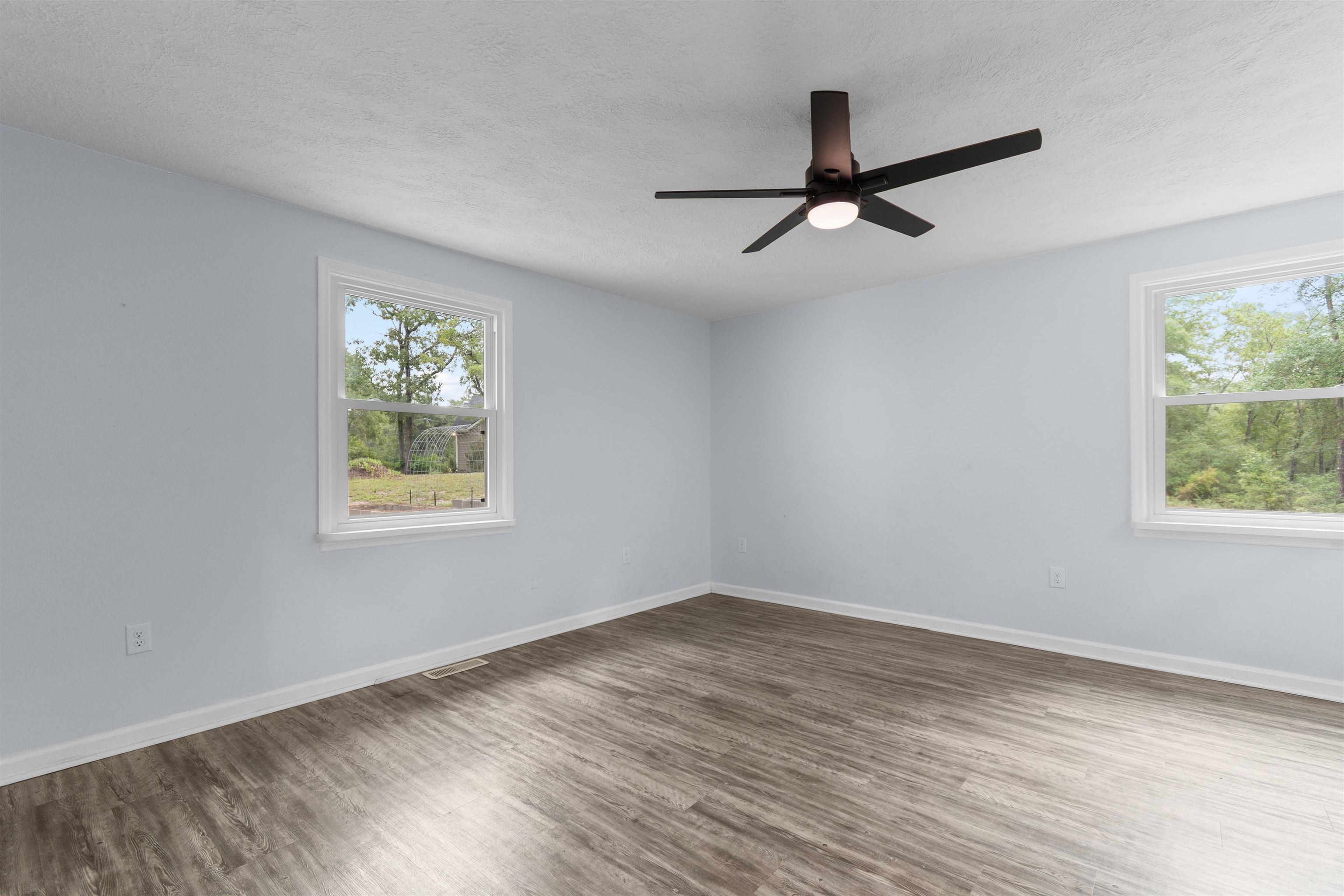 9211 Little Hill Dr. Property Photo 21