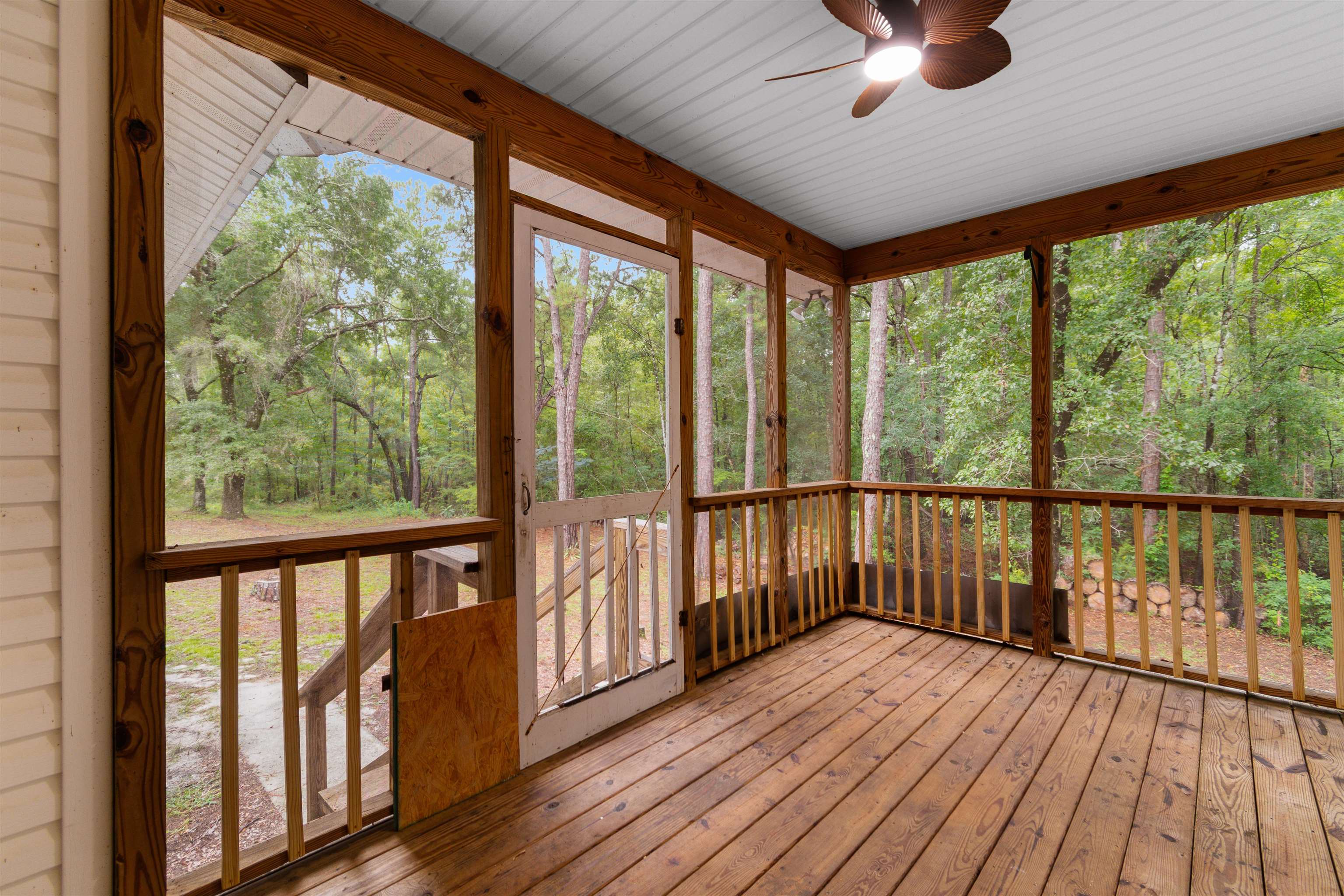 9211 Little Hill Dr. Property Photo 32