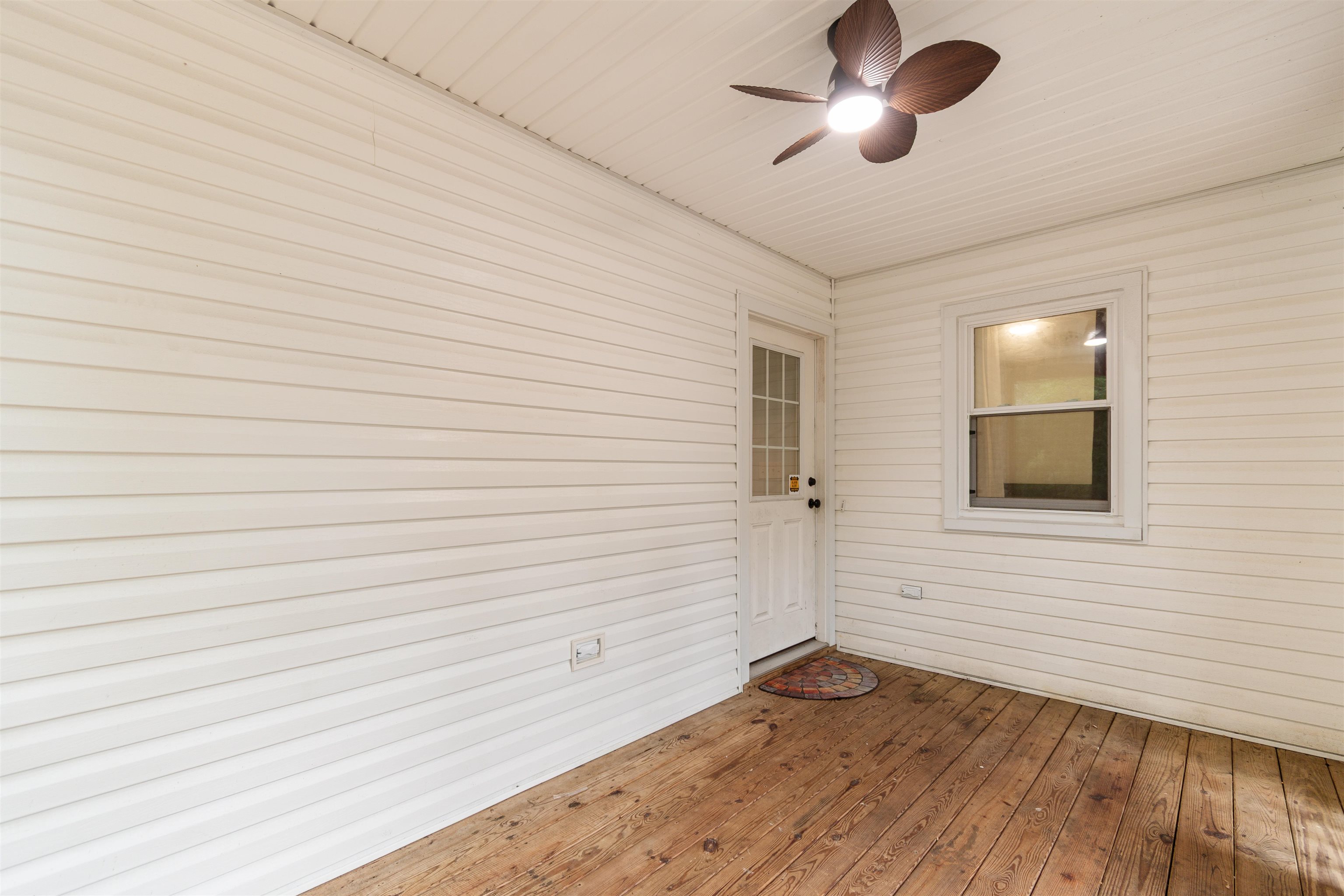 9211 Little Hill Dr. Property Photo 34