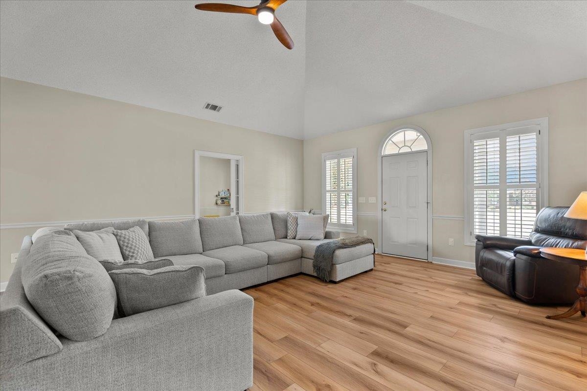 2021 Wethersfield Dr Property Photo 9