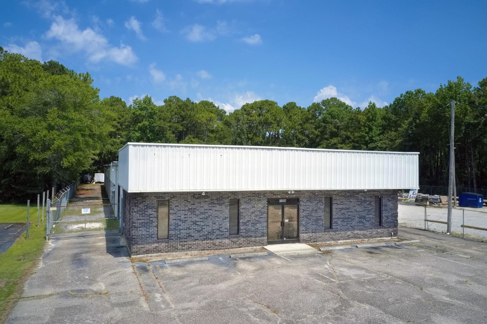 11524 Highway 17 Bypass Property Photo 2