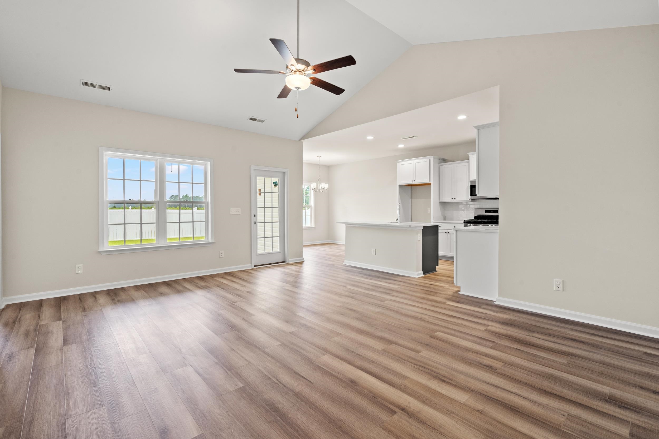 256 Sweetbridge Way Property Photo 4