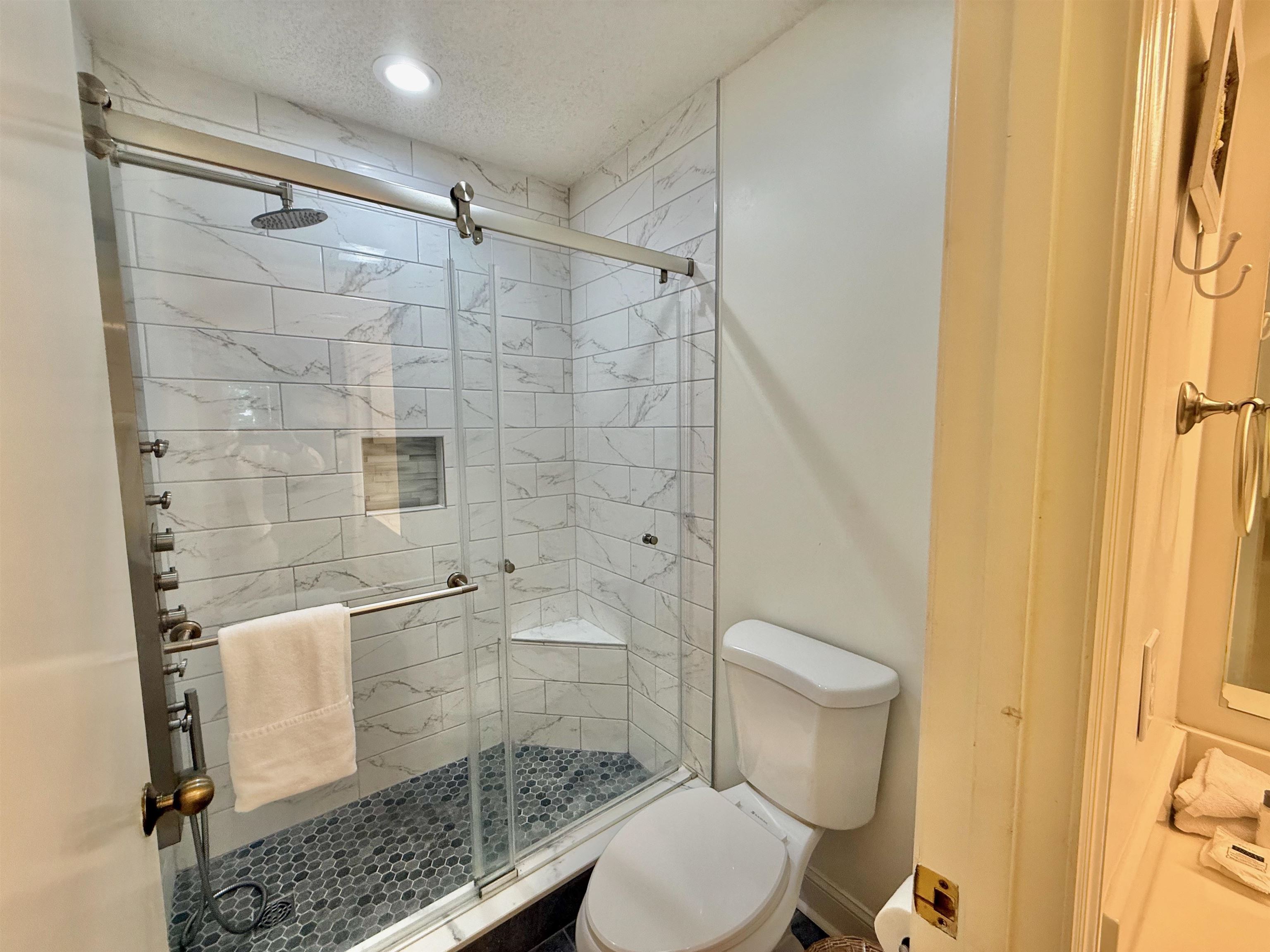405 Abergele Way Property Photo 35