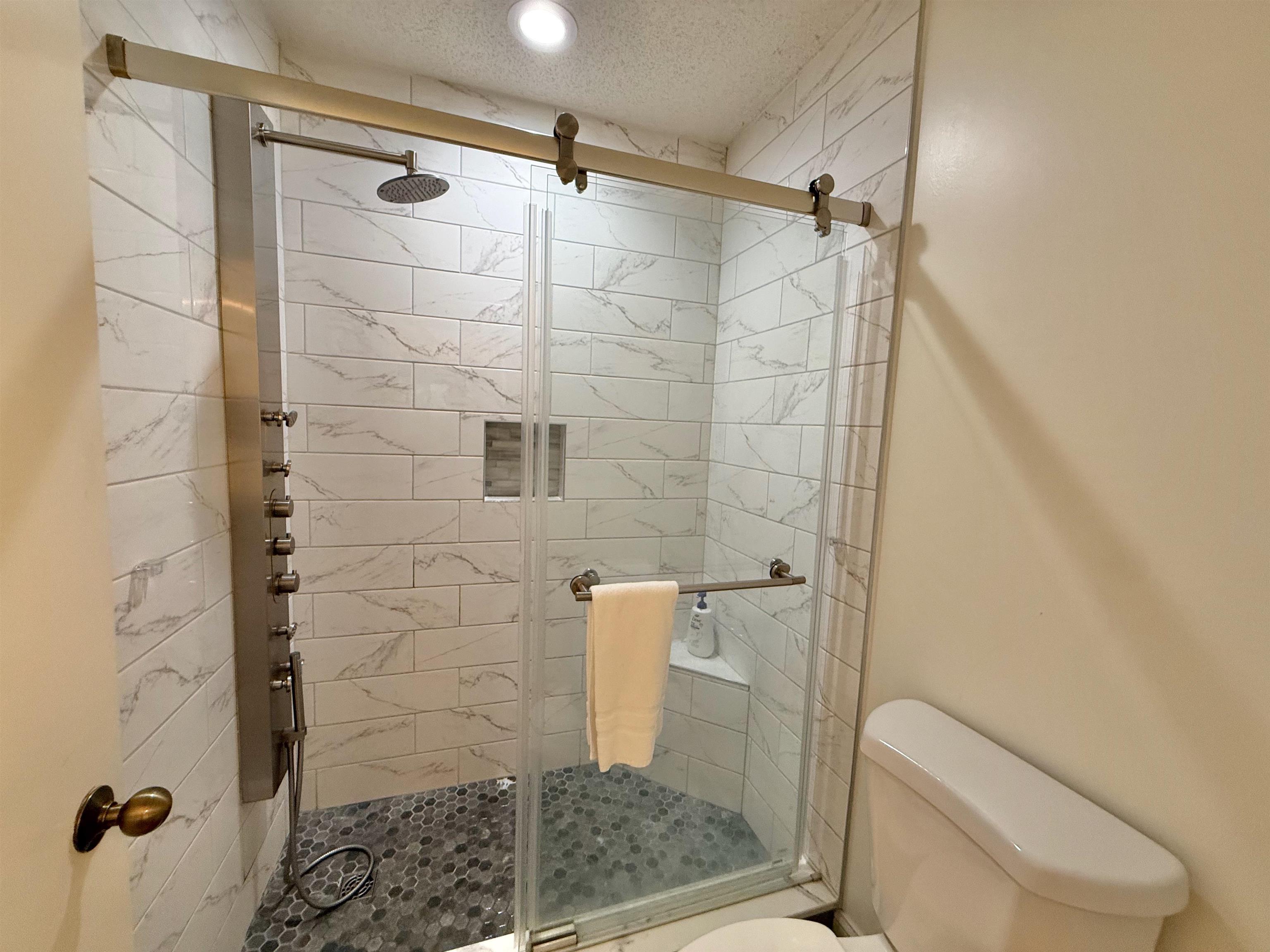 405 Abergele Way Property Photo 37