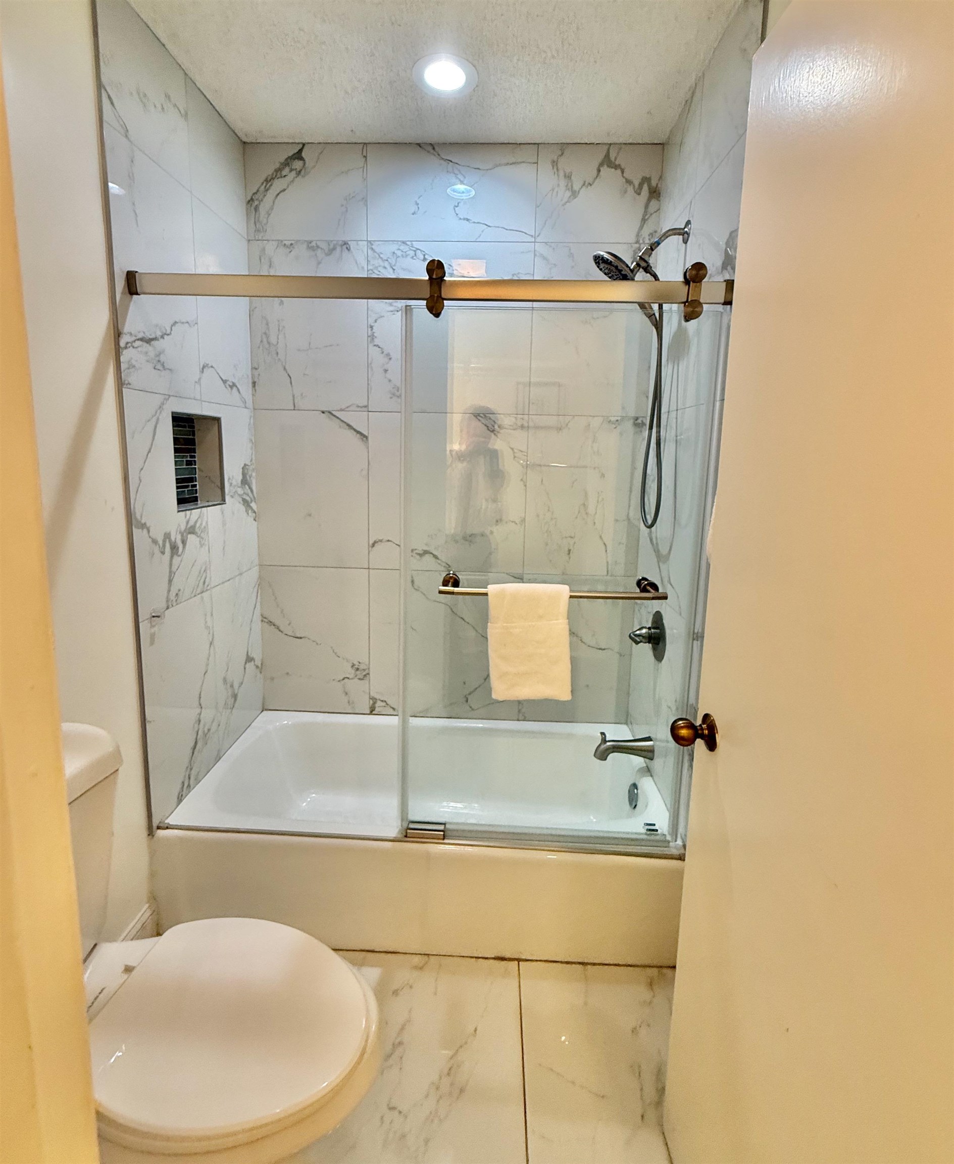 405 Abergele Way Property Photo 44