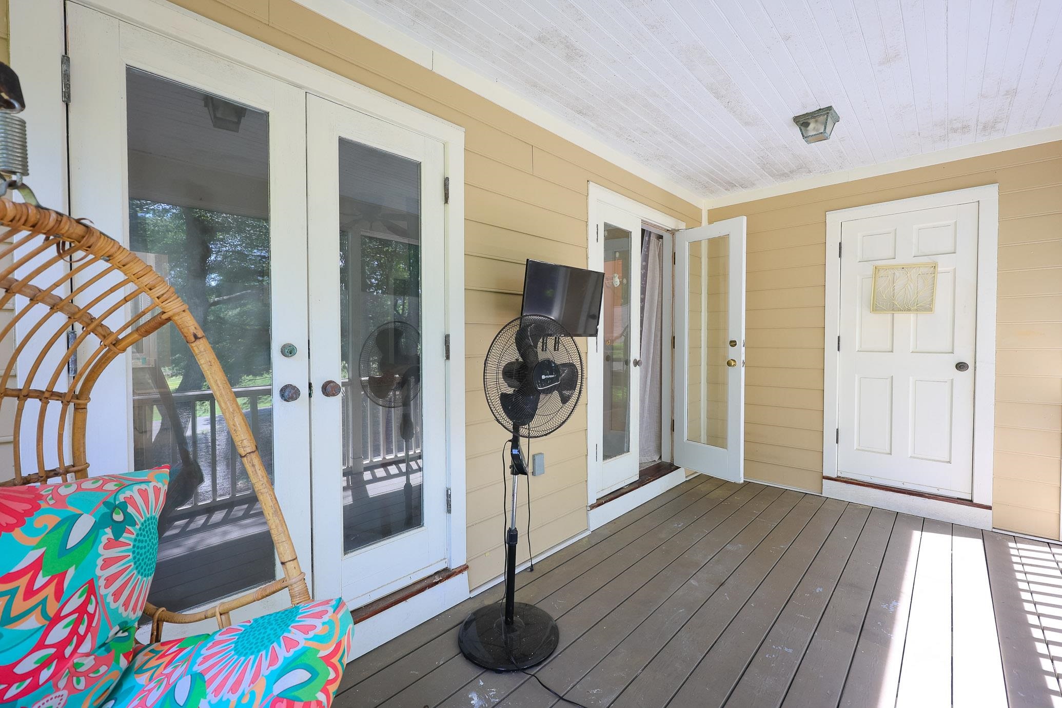 3034 Oak Grove Bend Property Photo 15