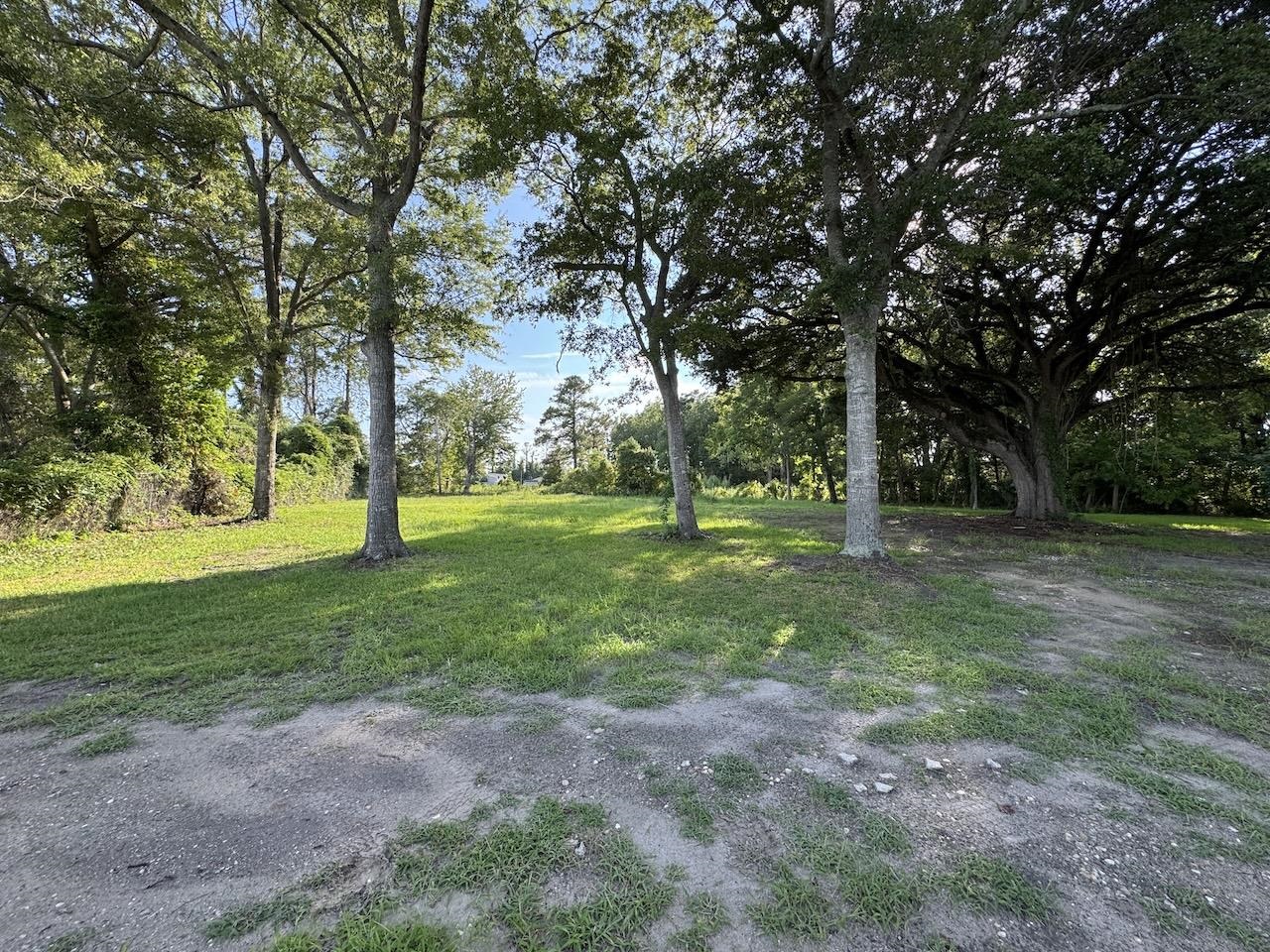 1327 Half Moon Ct. Property Photo 4