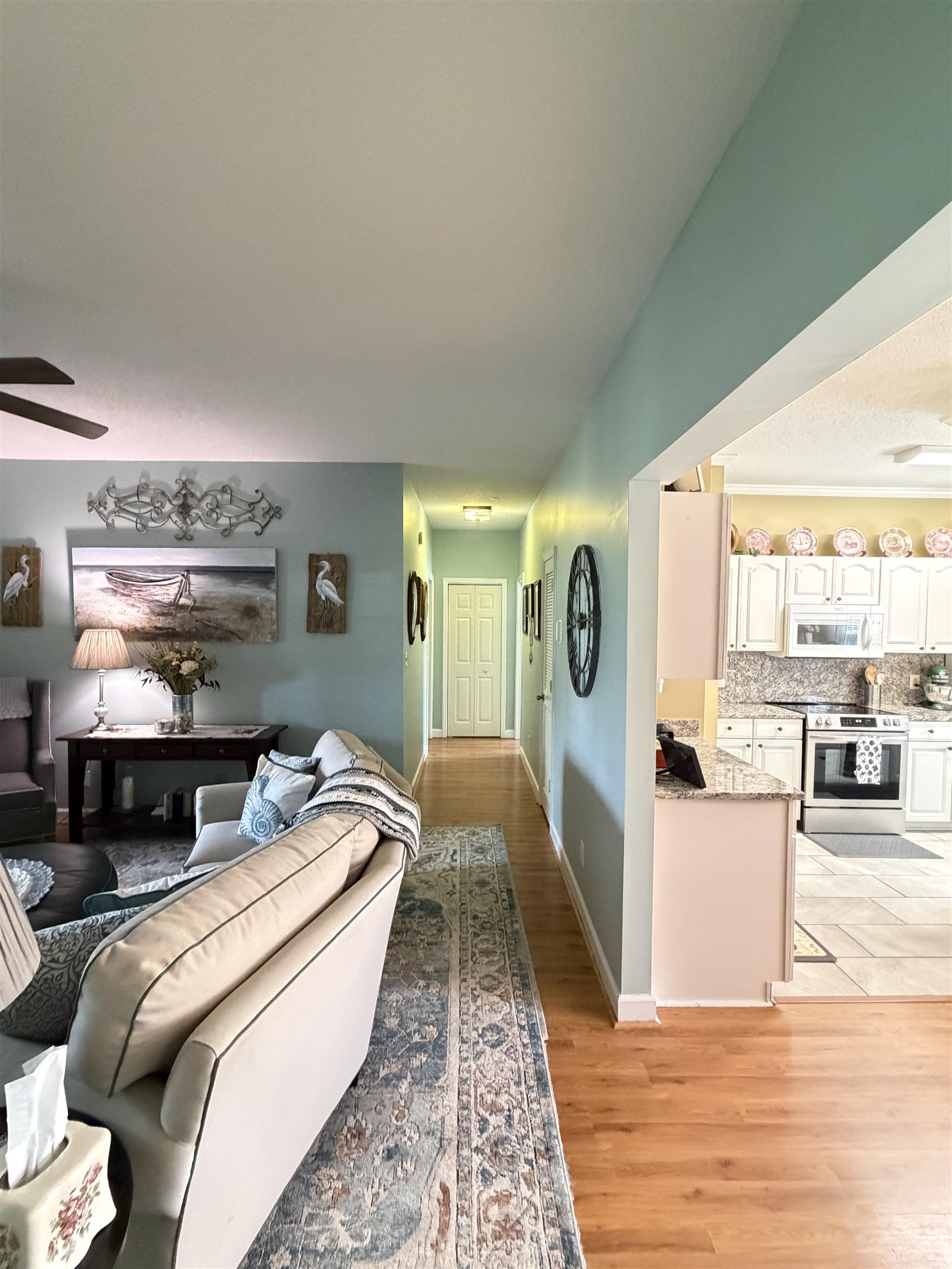 300 Willow Green Dr. Property Photo 10