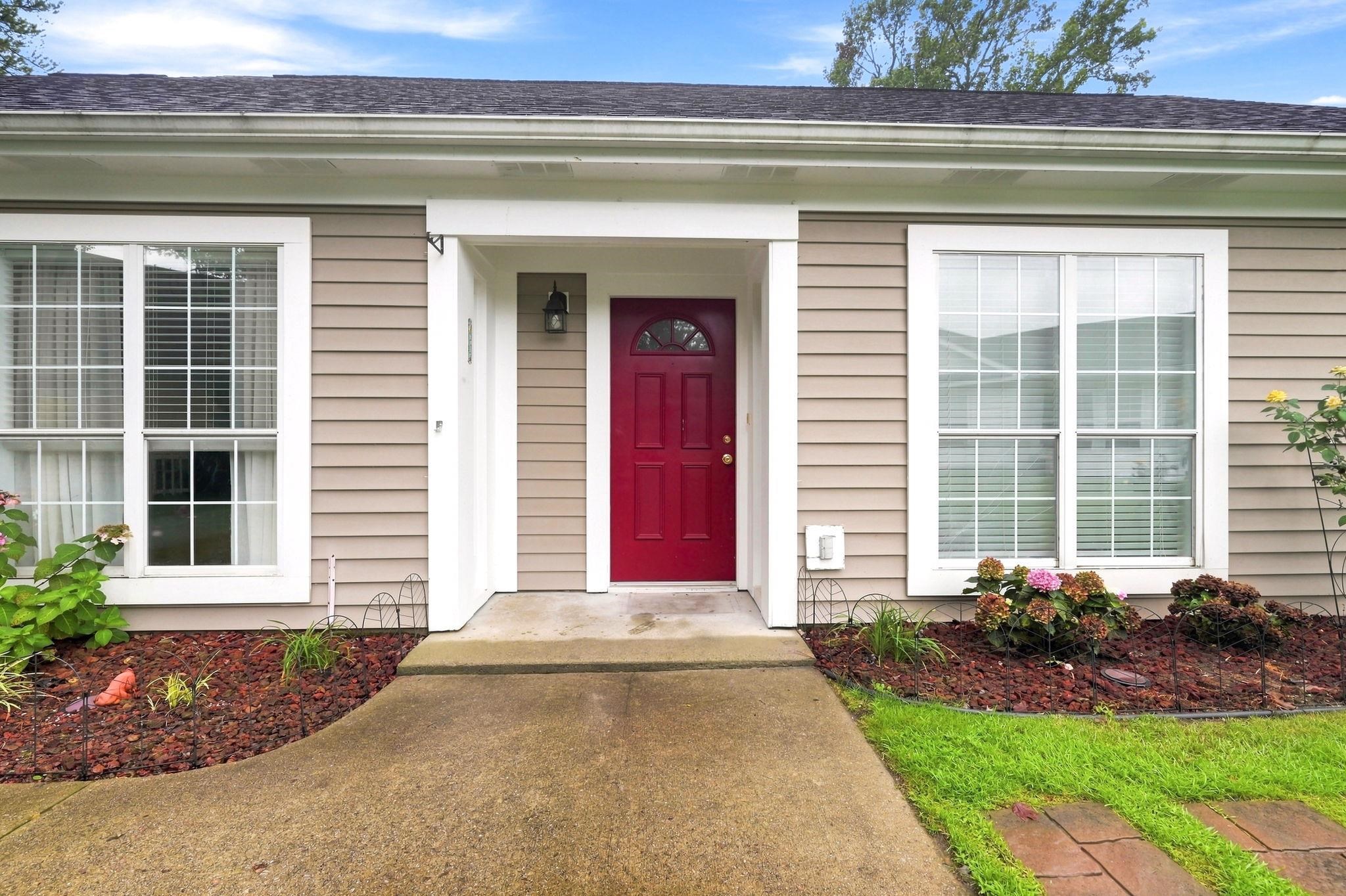 6697 Wisteria Dr. Property Photo 3
