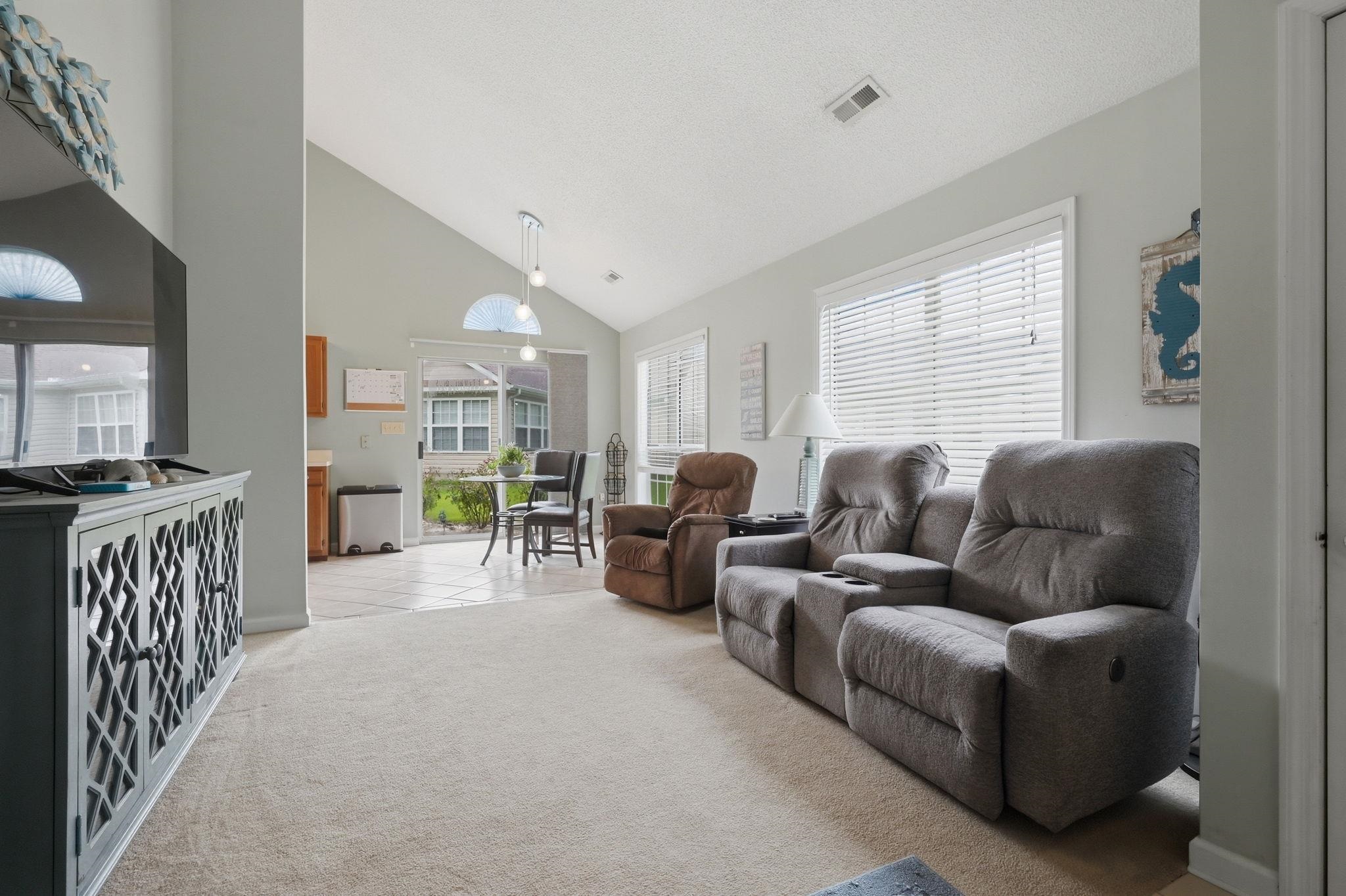 6697 Wisteria Dr. Property Photo 5