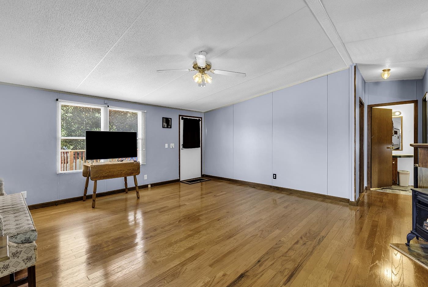606 Daniella Dr. Property Photo 6