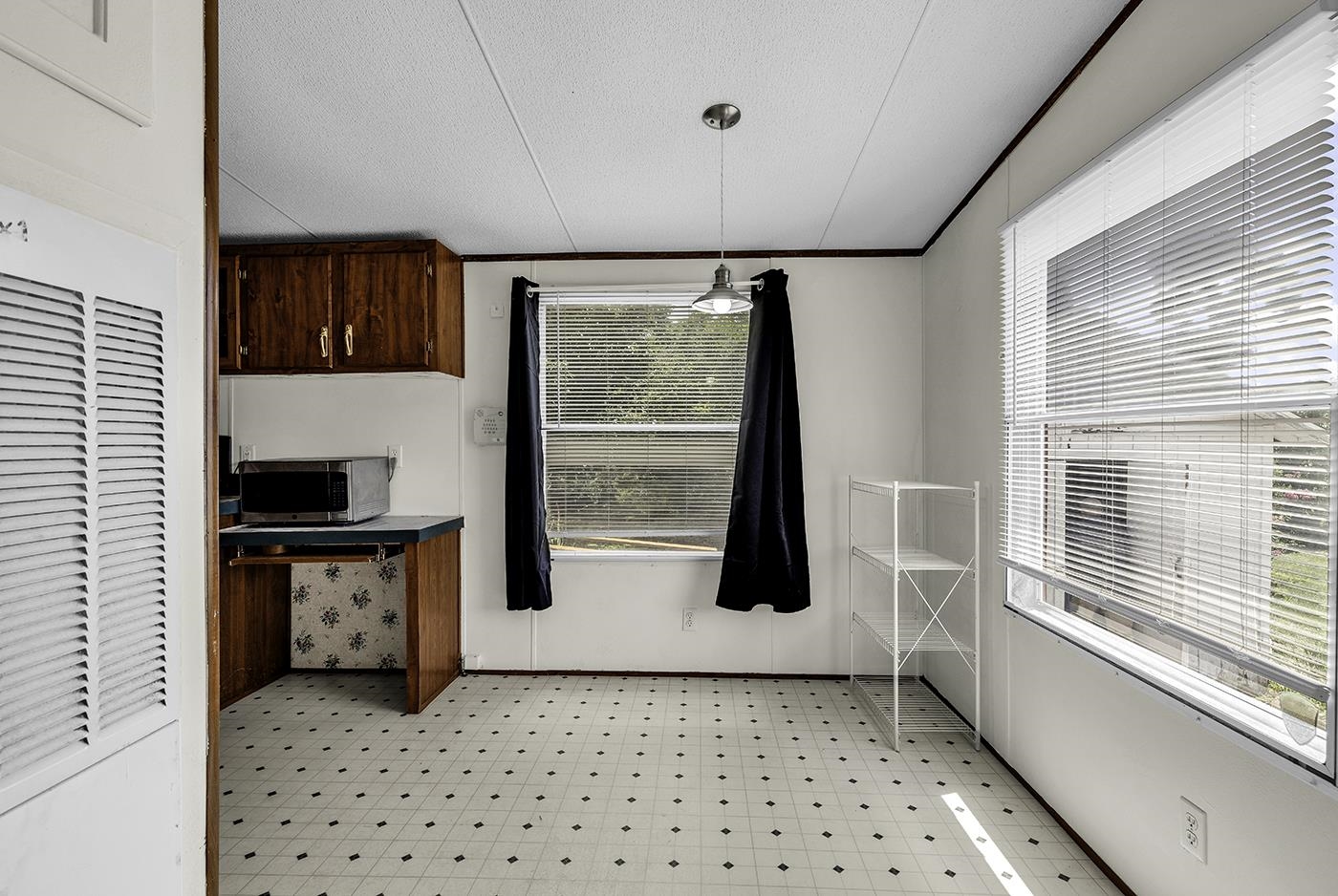 606 Daniella Dr. Property Photo 12