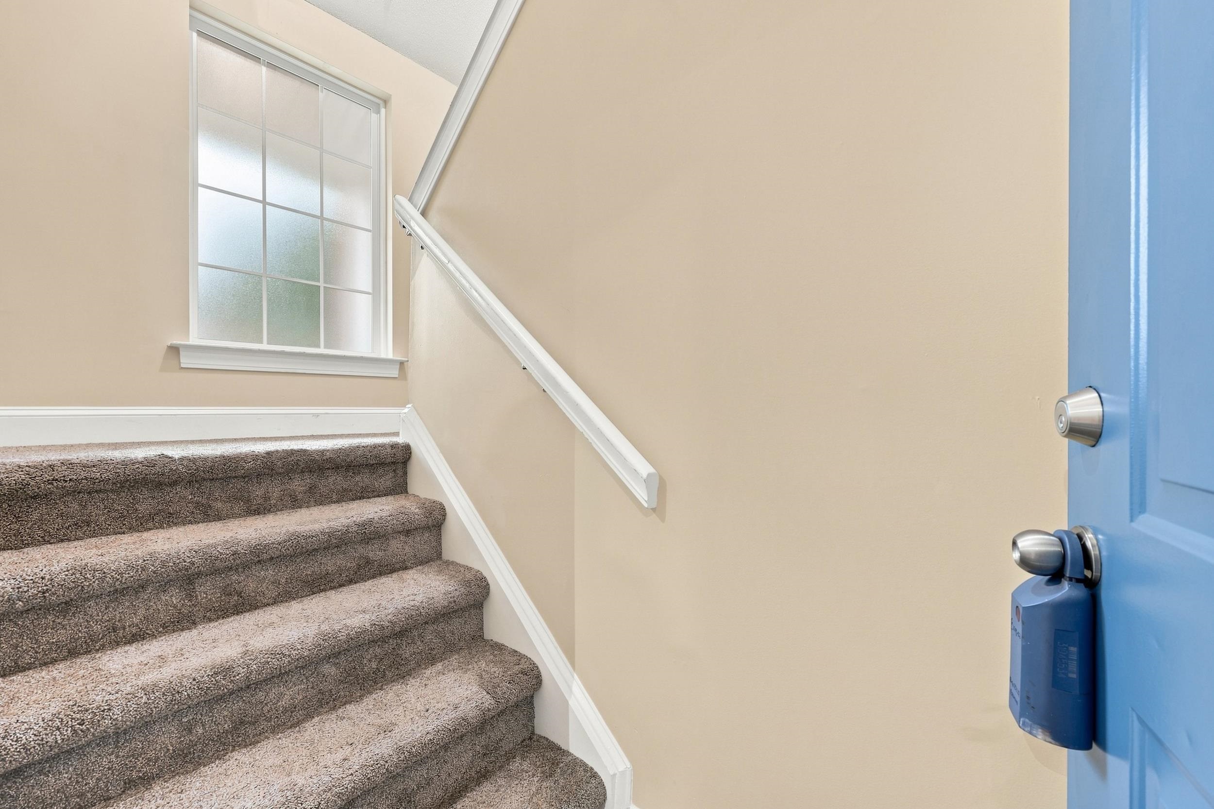 4375 Crepe Myrtle Ct. Property Photo 3