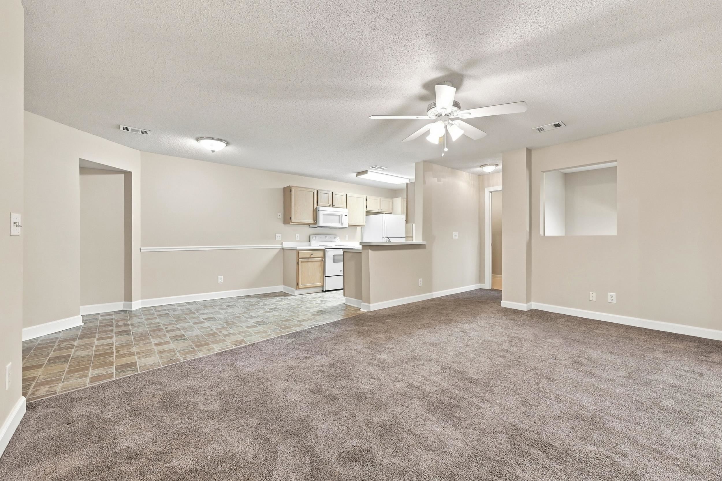 4375 Crepe Myrtle Ct. Property Photo 4