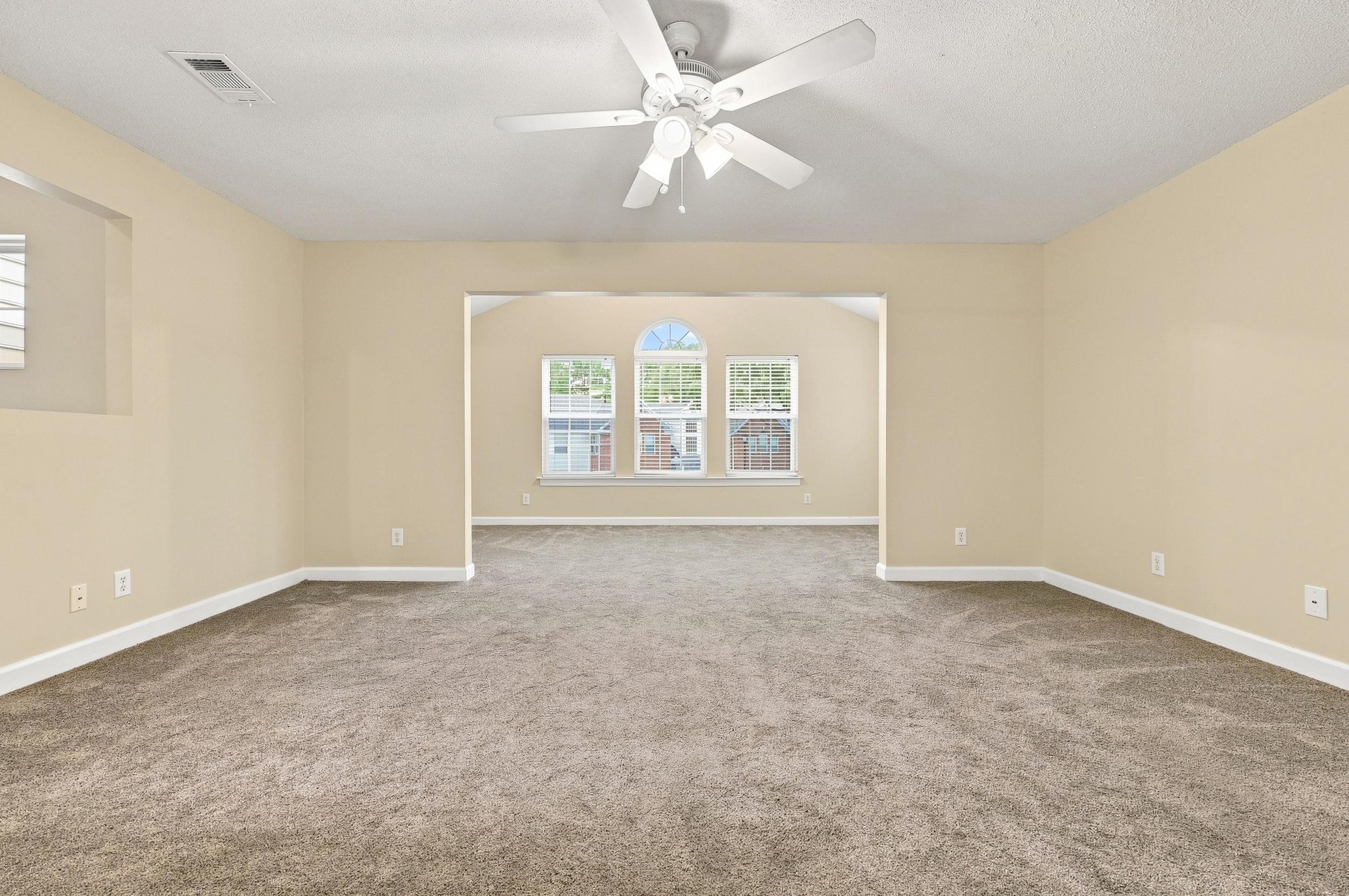 4375 Crepe Myrtle Ct. Property Photo 5