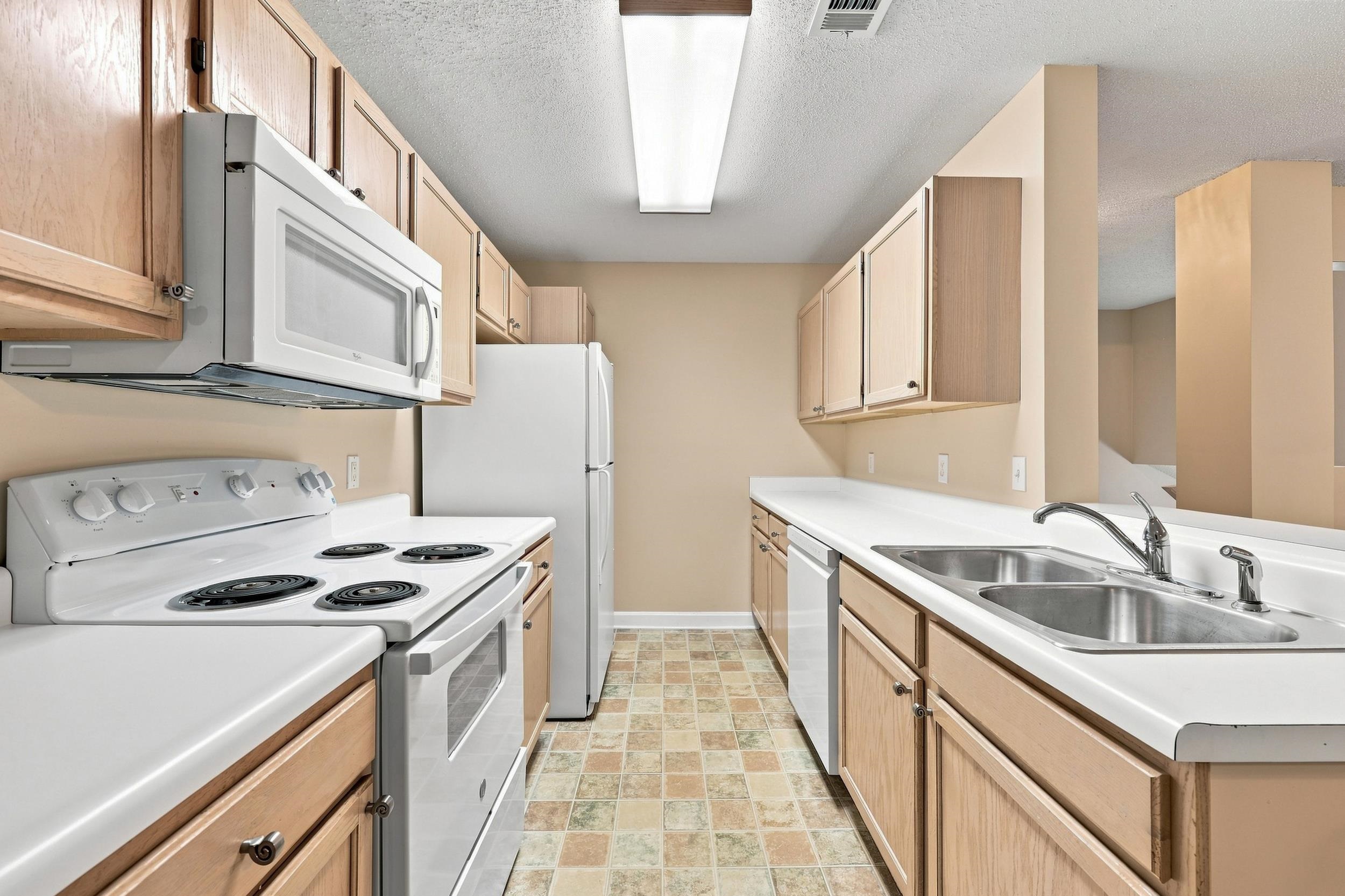 4375 Crepe Myrtle Ct. Property Photo 8