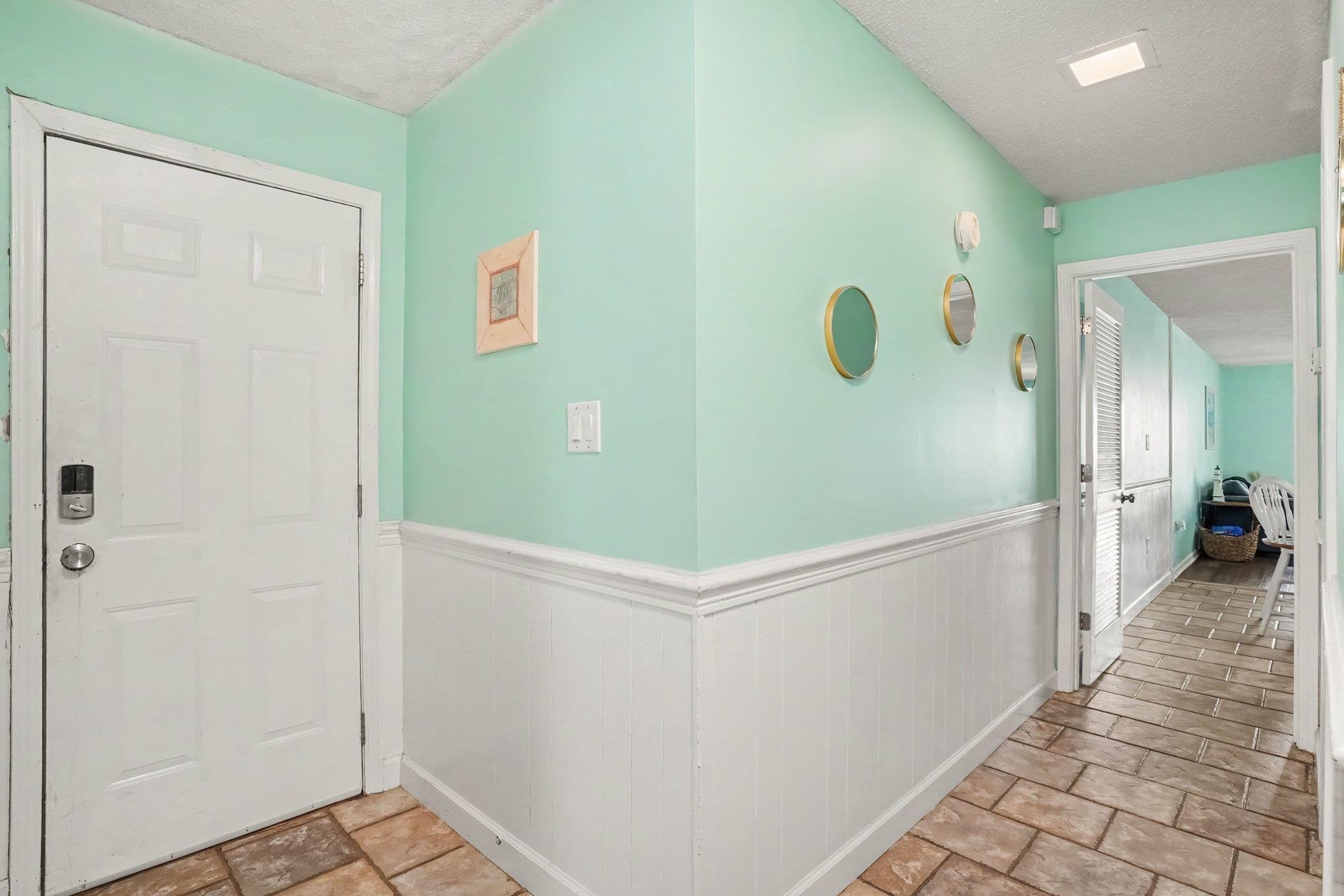 340 N Waccamaw Dr. Property Photo 2