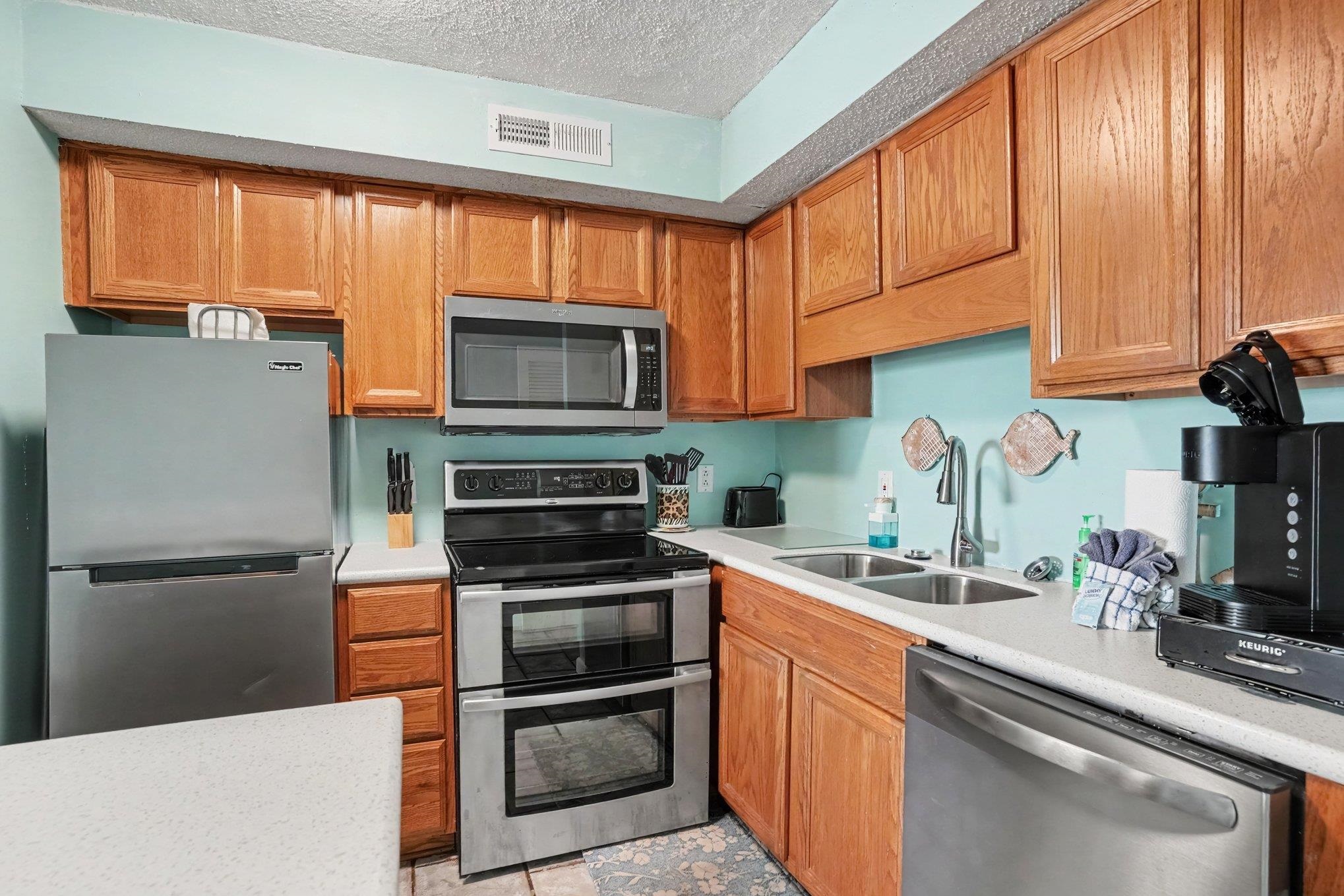 340 N Waccamaw Dr. Property Photo 3