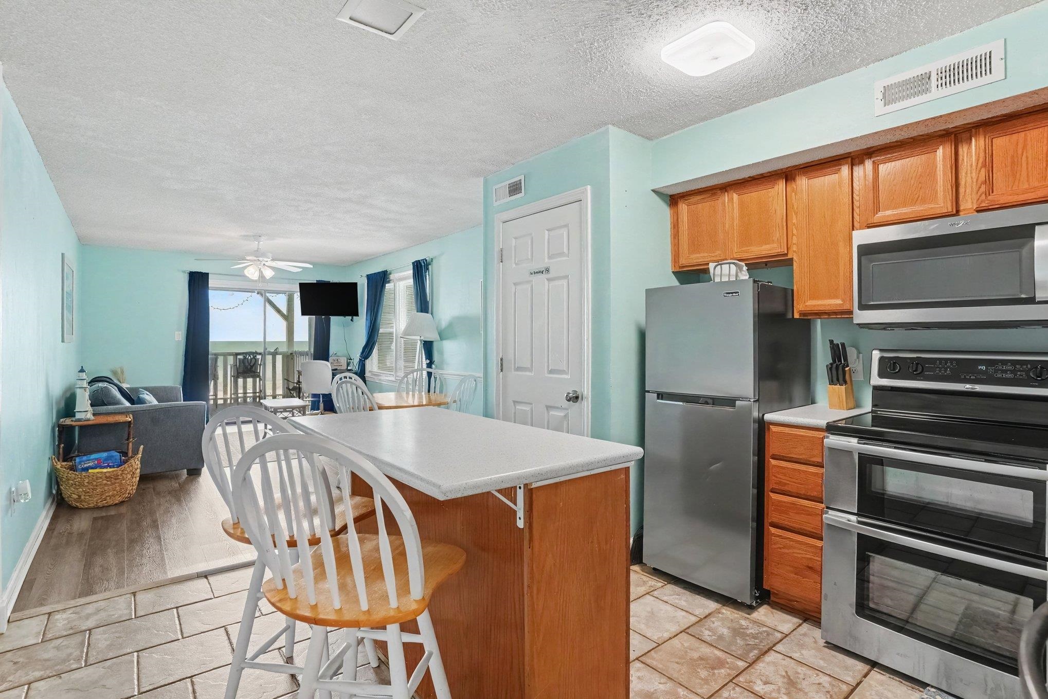 340 N Waccamaw Dr. Property Photo 5