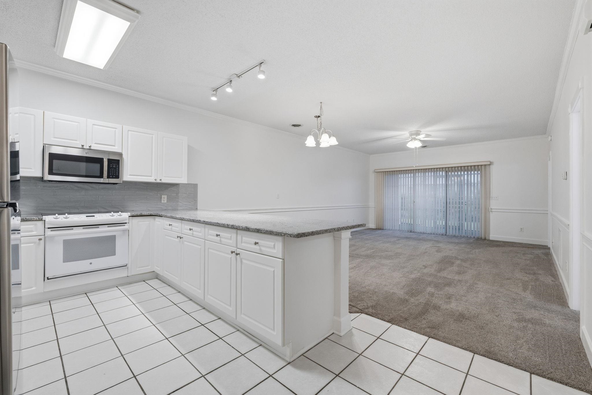 4155 Hibiscus Dr. Property Photo 10