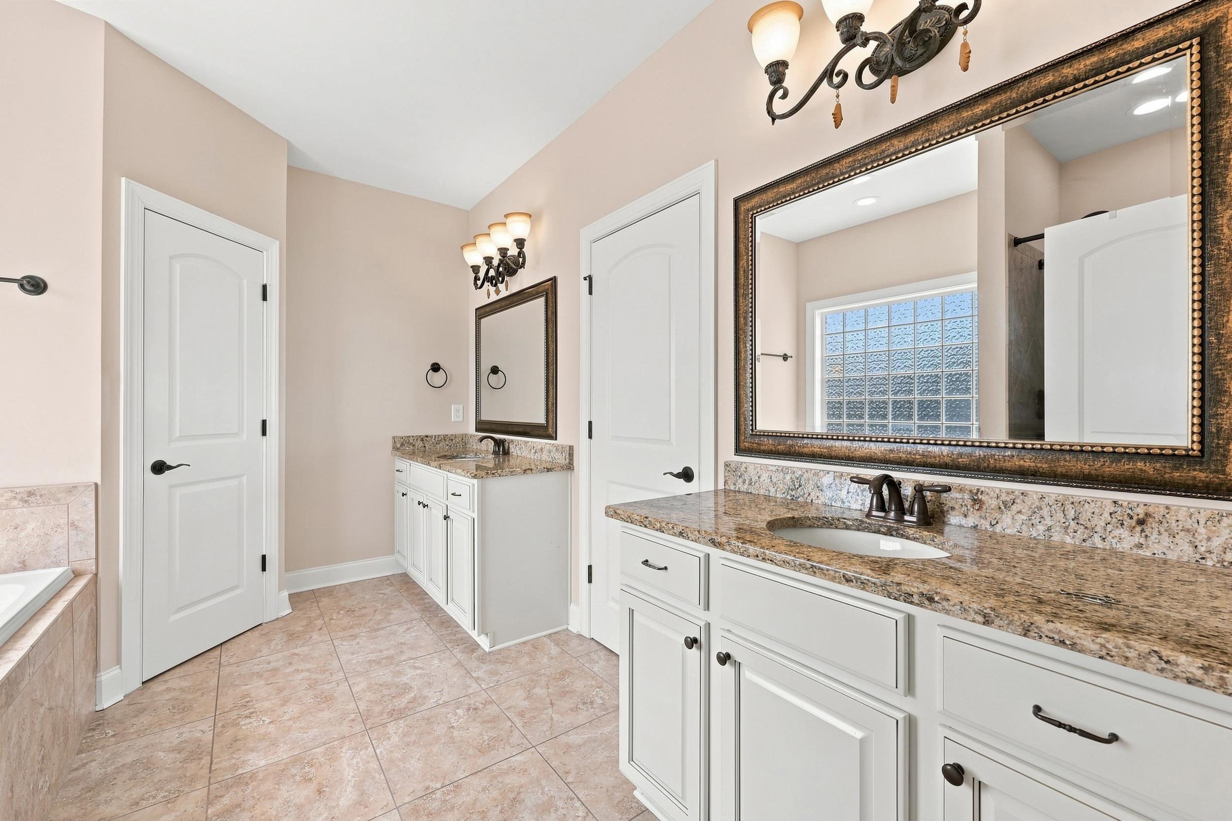 456 Saint Julian Ln. Property Photo 21