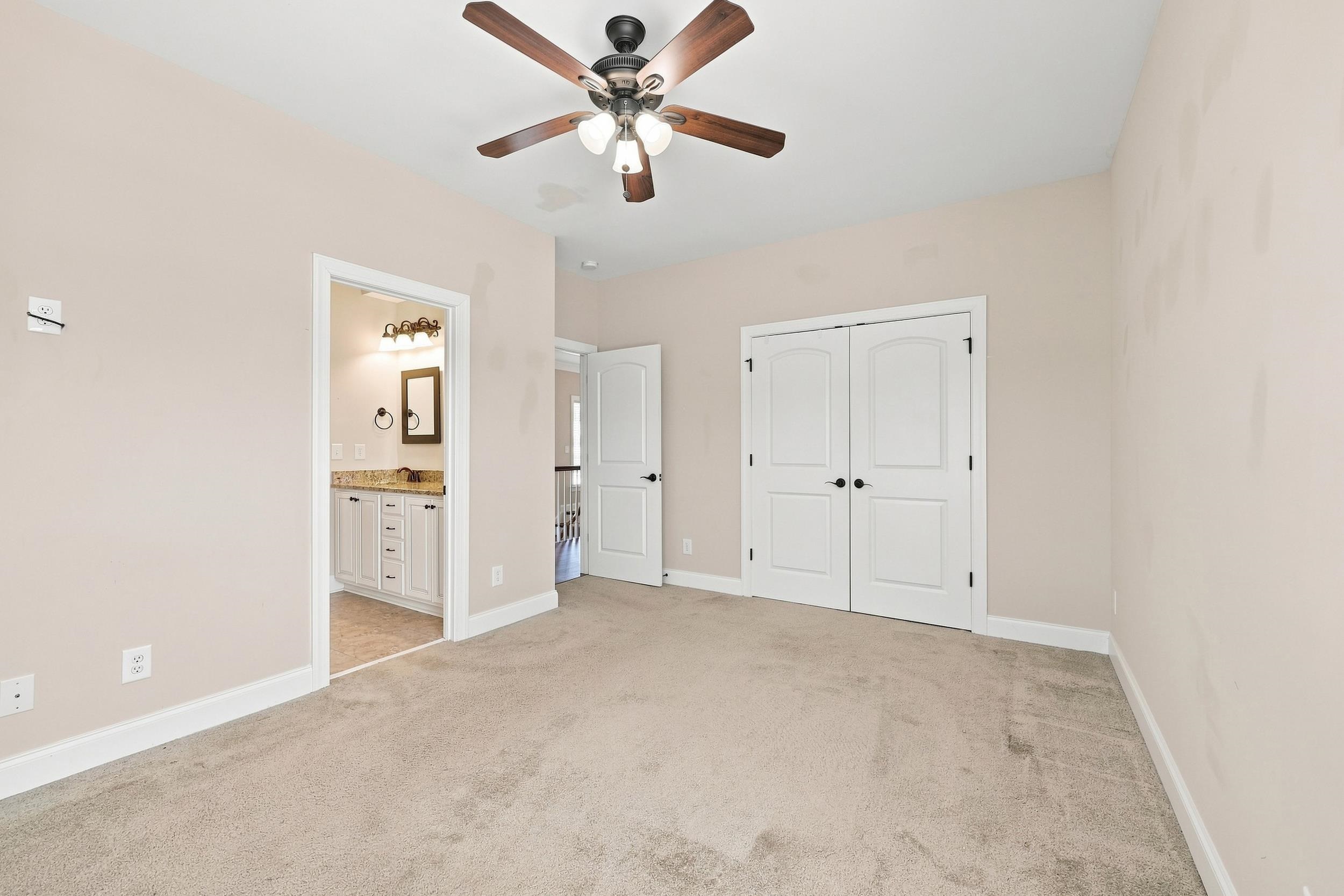 456 Saint Julian Ln. Property Photo 26