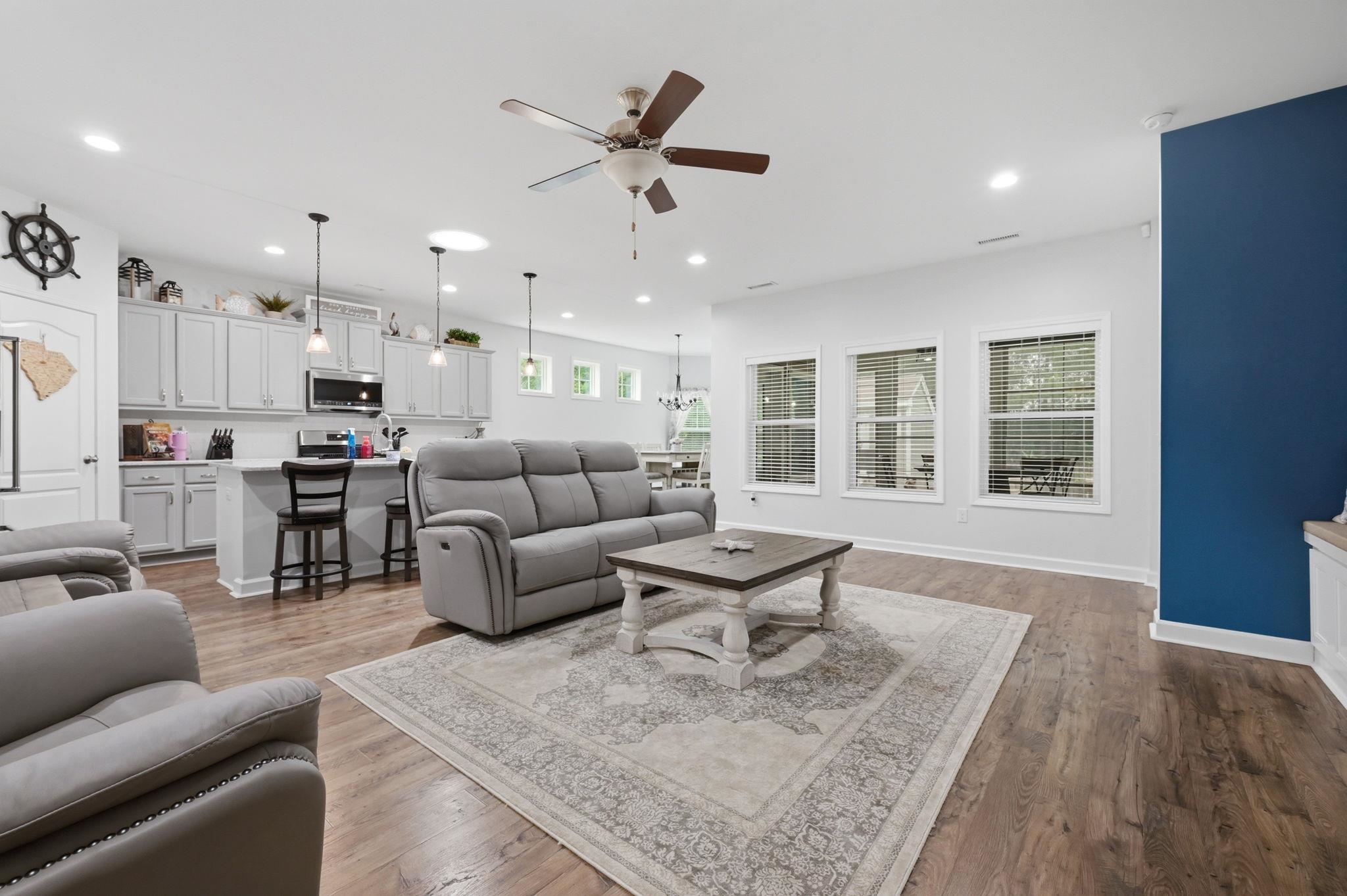 109 Astoria Park Loop Property Photo 12