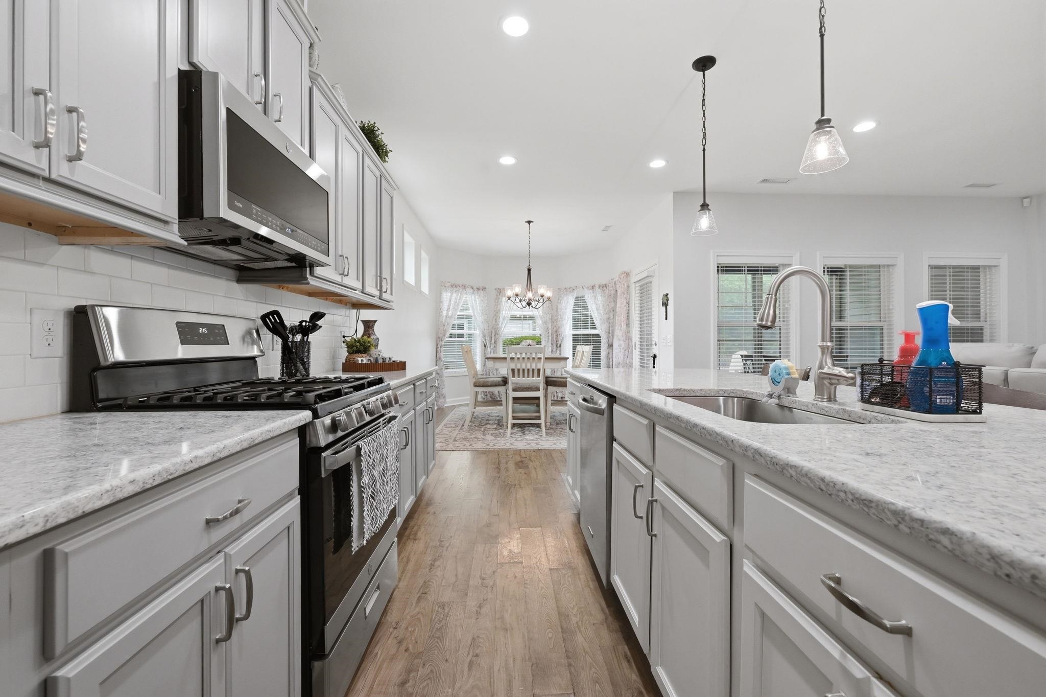 109 Astoria Park Loop Property Photo 23