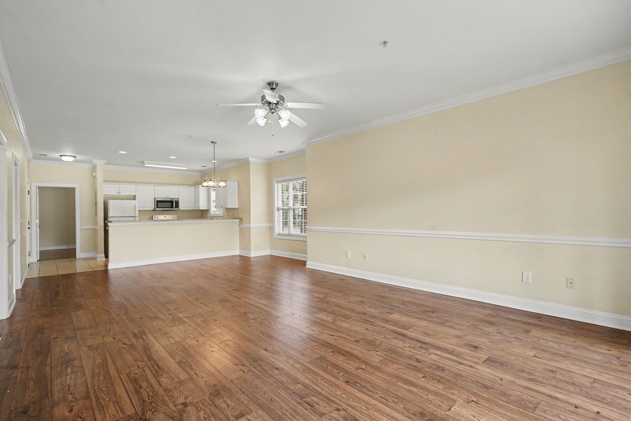 4803 Bovardia Pl. Property Photo 4