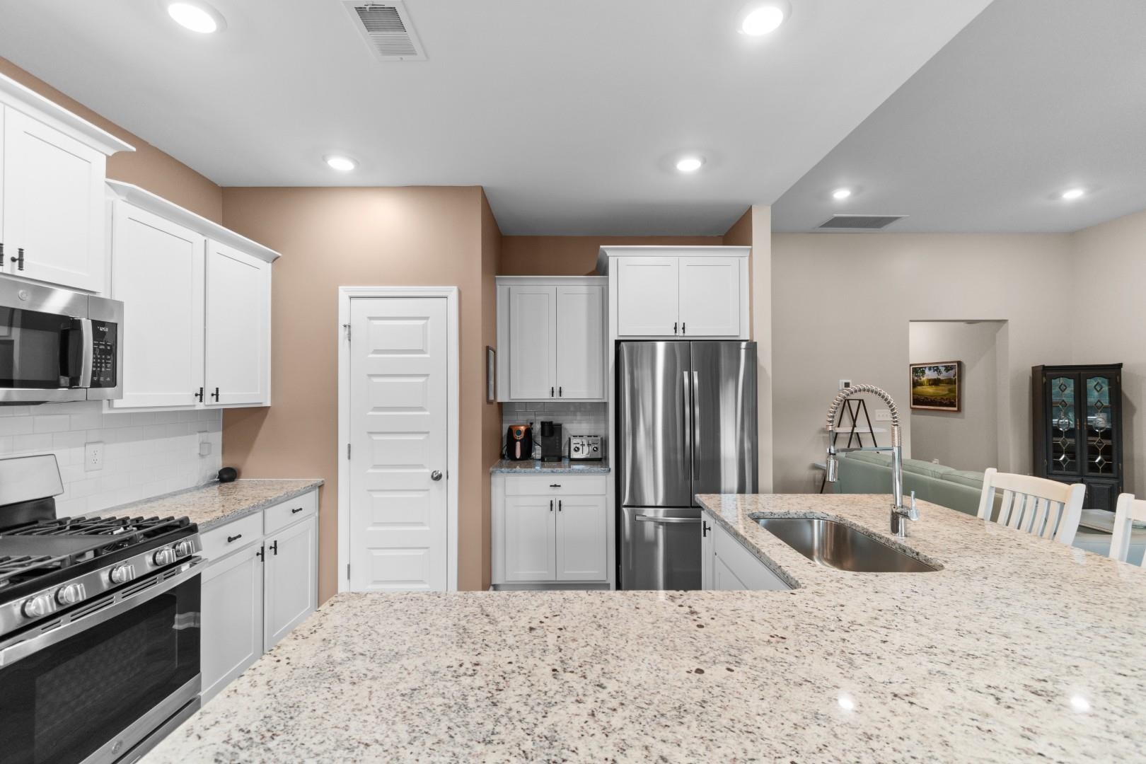 5635 Whitebark Dr. Property Photo 24