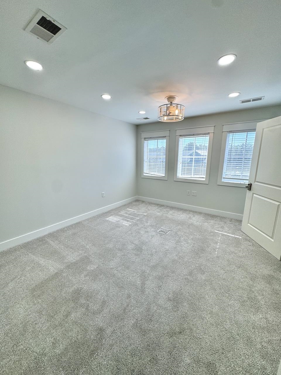 277 Willbrook Blvd. Property Photo 28