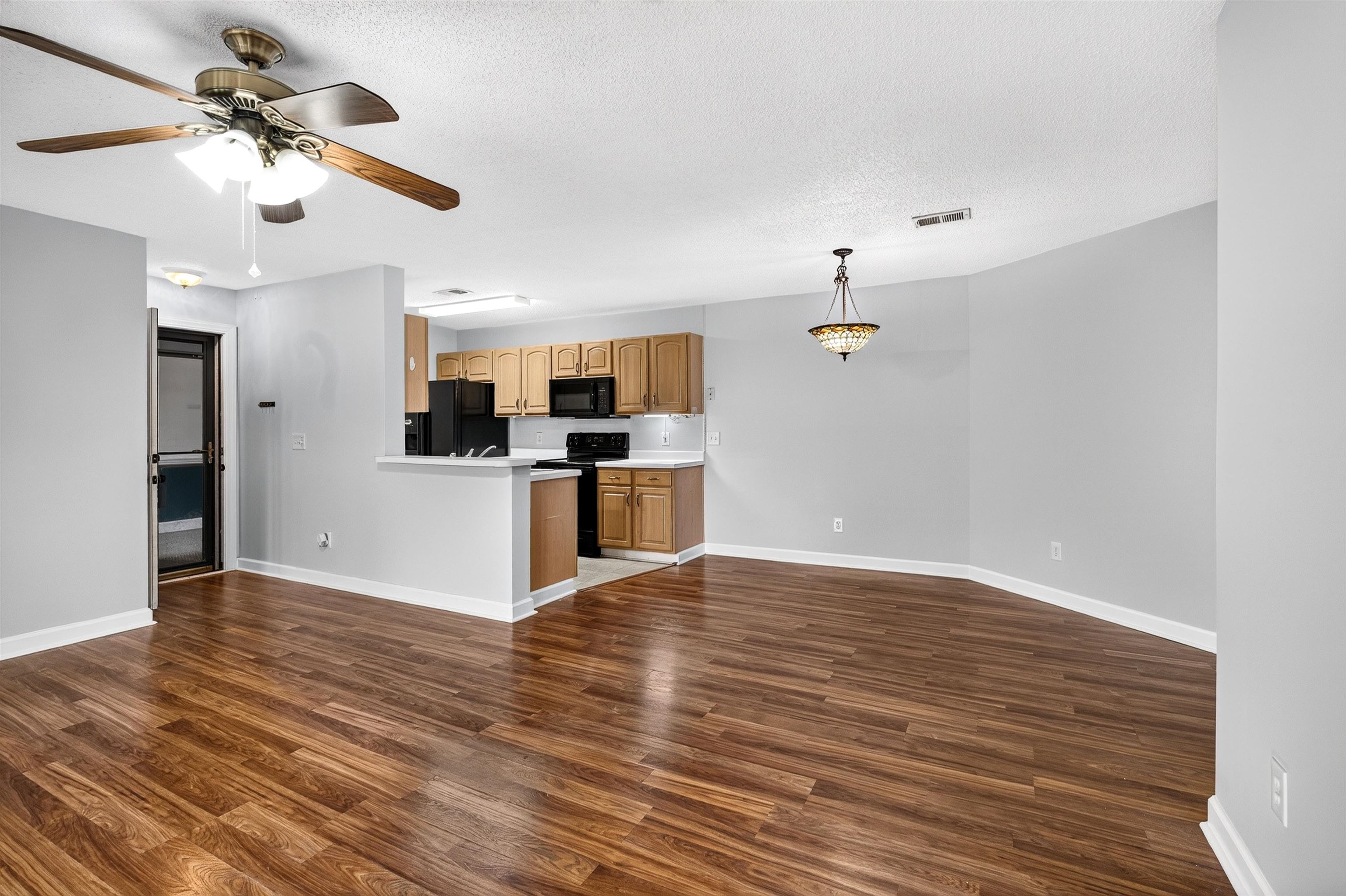 4391 Daphne Ln. Property Photo 8