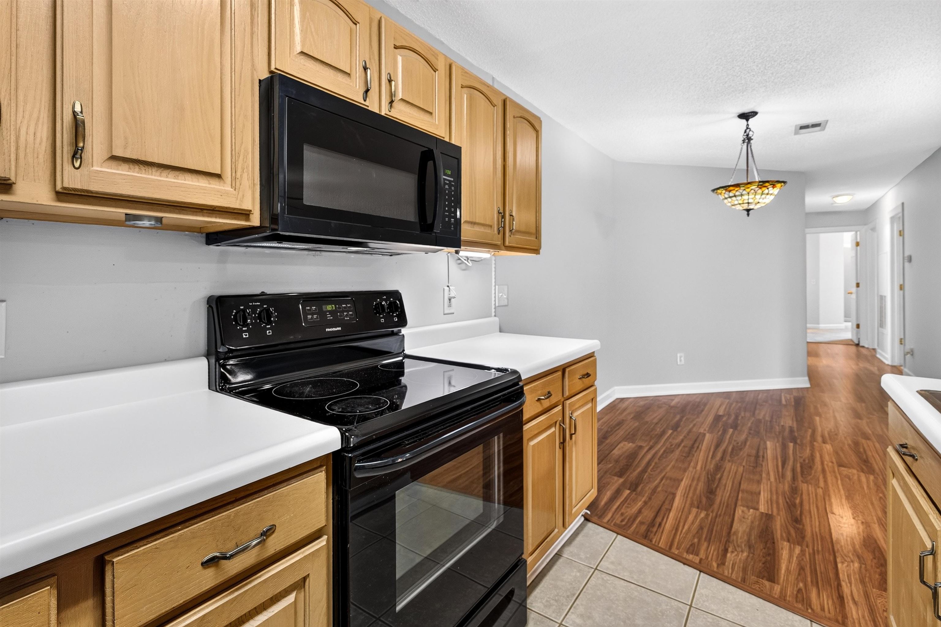 4391 Daphne Ln. Property Photo 10