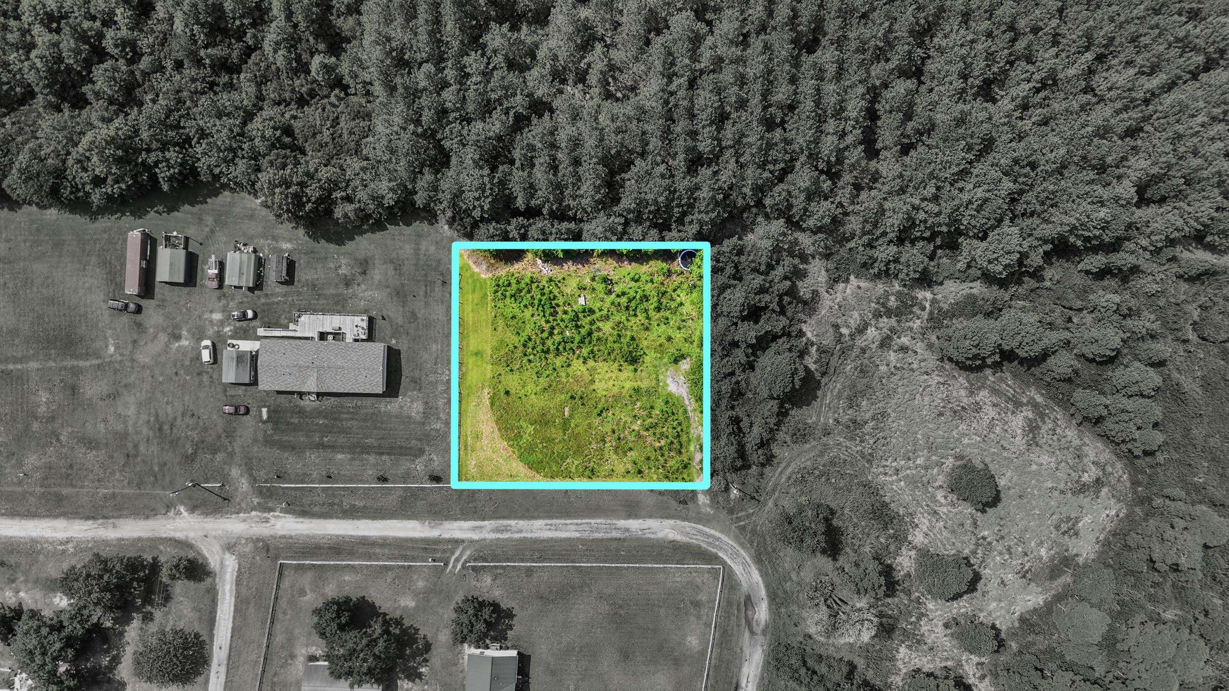 1304 Meadowlark Circle Property Photo 5