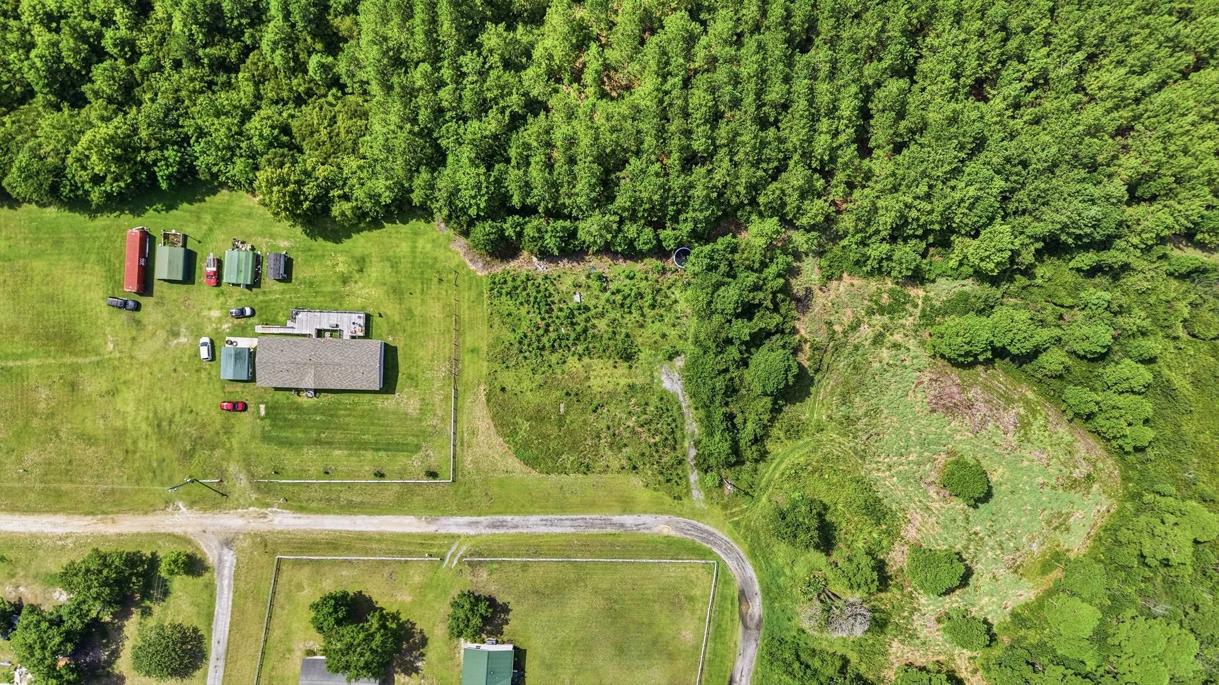 1304 Meadowlark Circle Property Photo 6