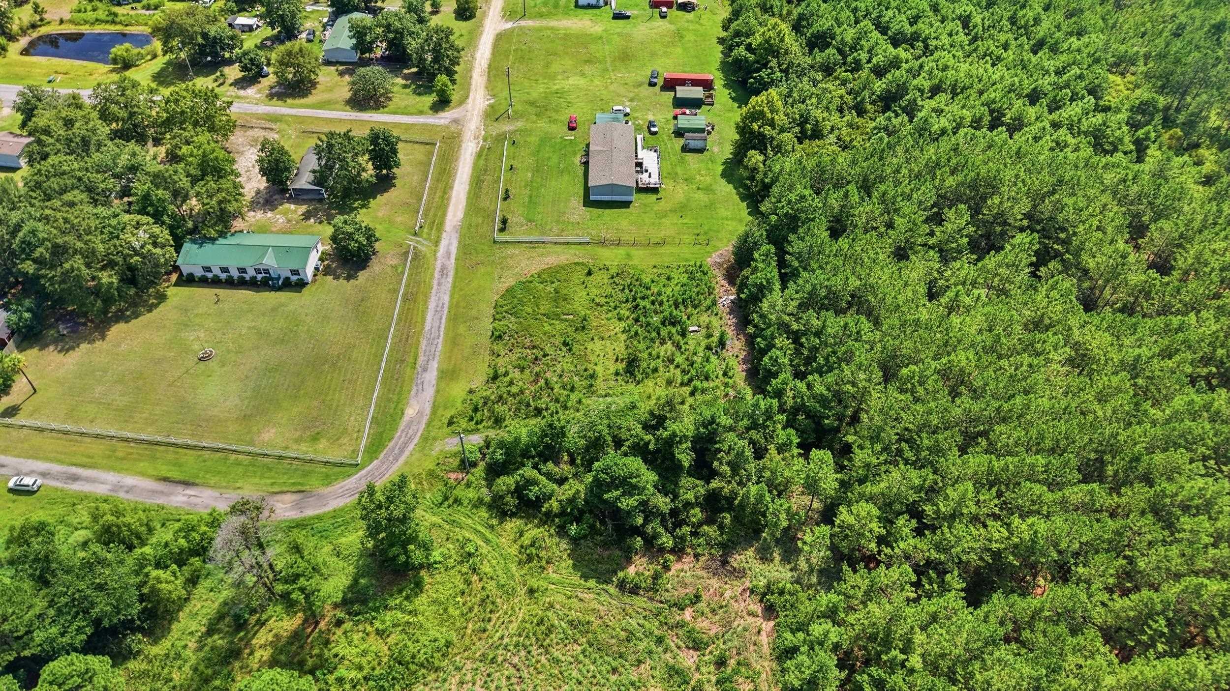 1304 Meadowlark Circle Property Photo 8