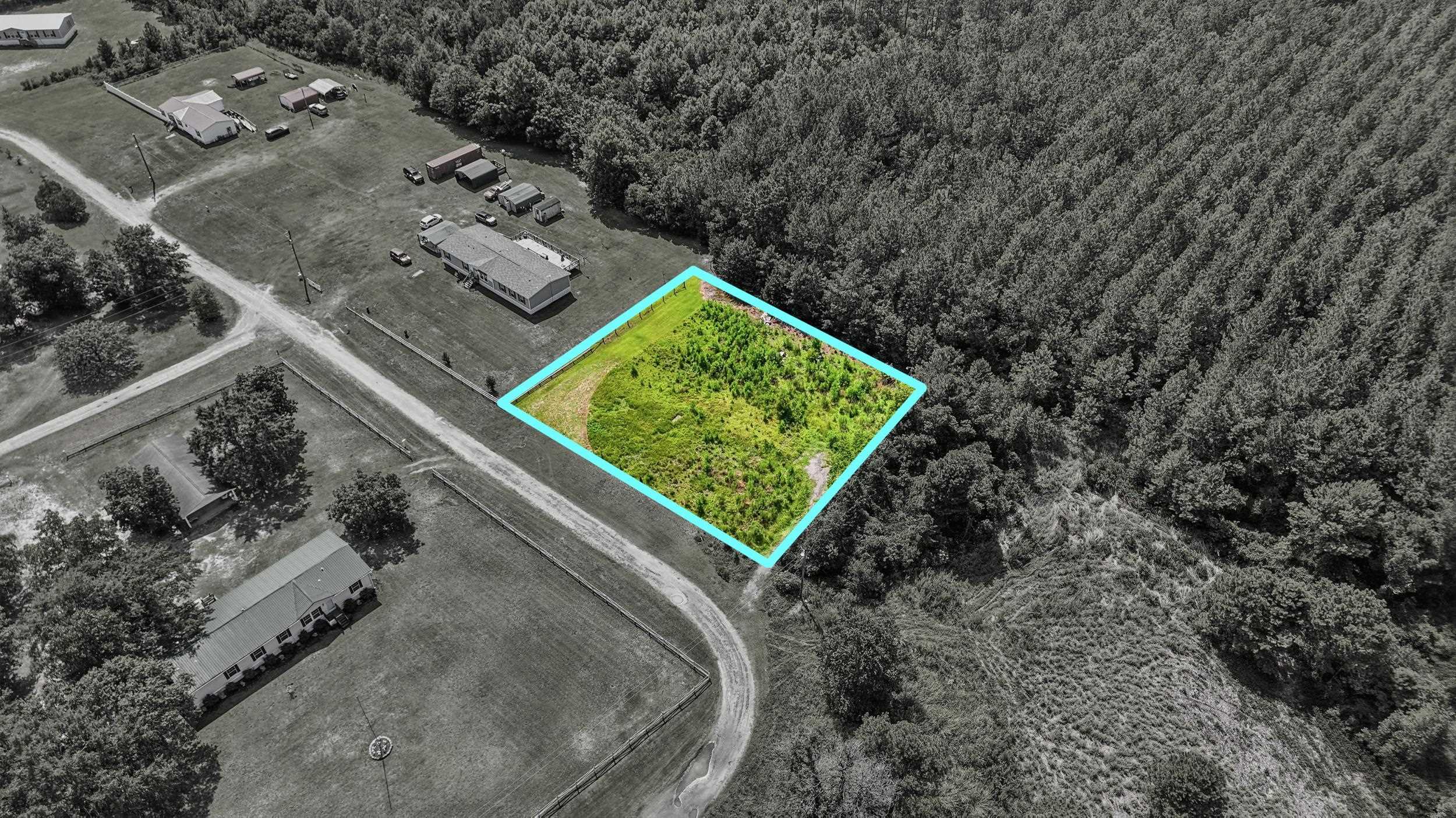 1304 Meadowlark Circle Property Photo 9