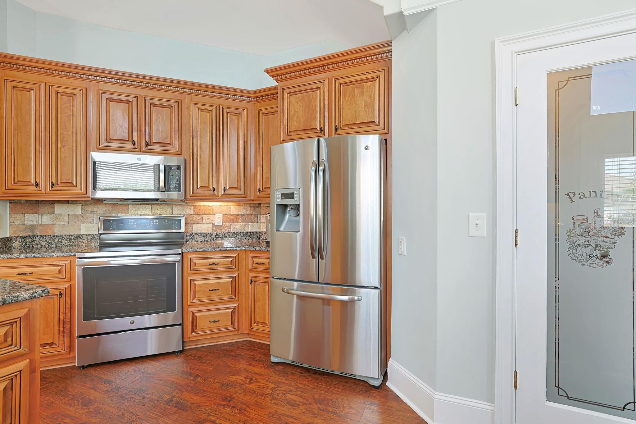 600 Falling Water Ct. Property Photo 10