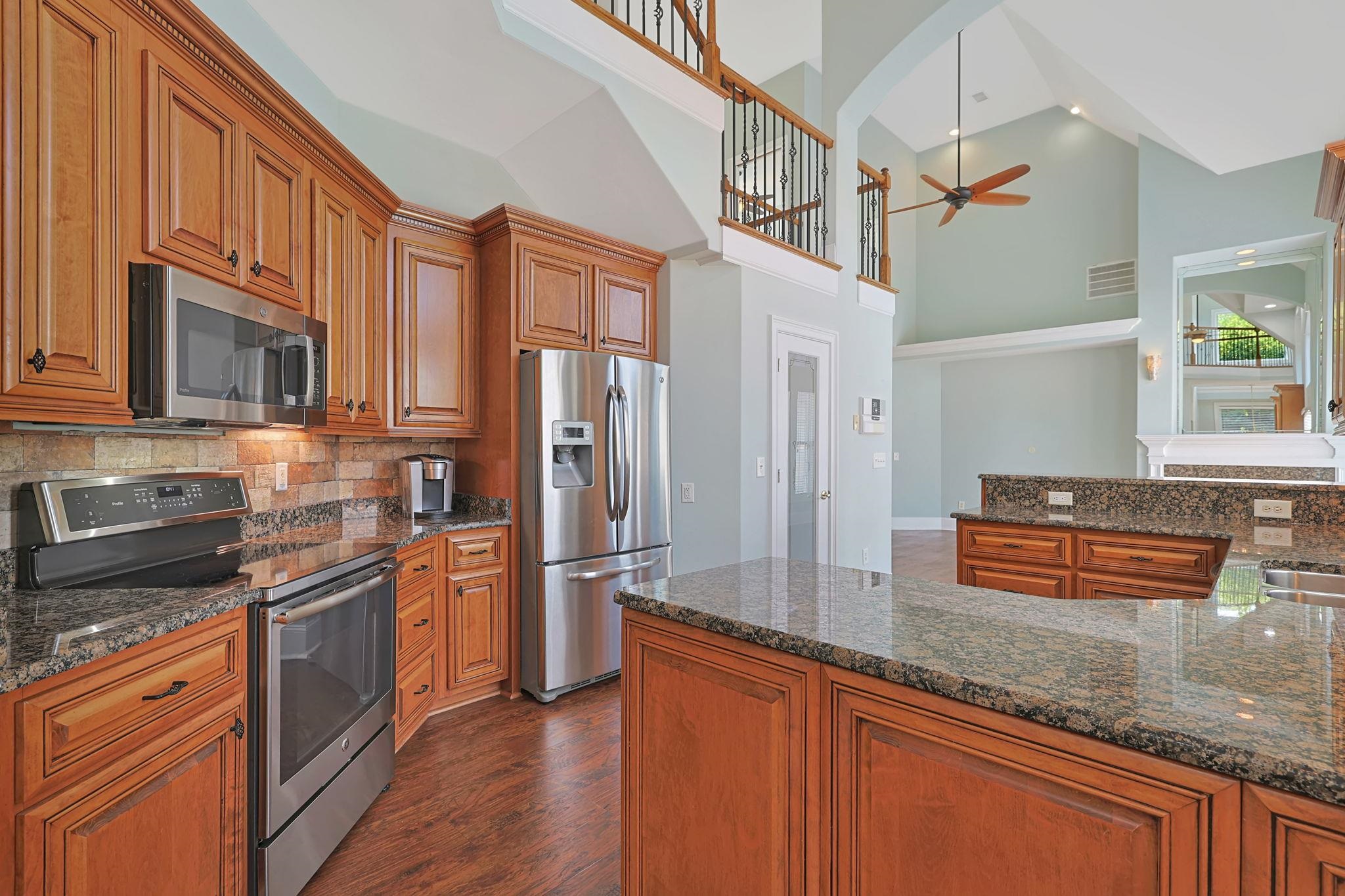 600 Falling Water Ct. Property Photo 11