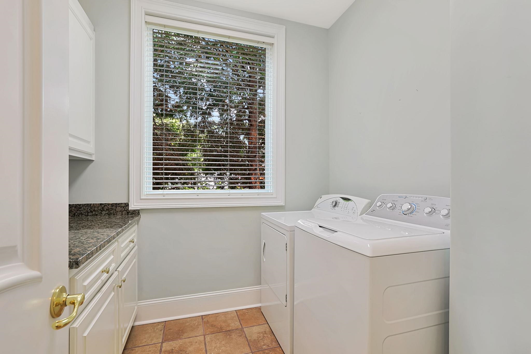 600 Falling Water Ct. Property Photo 36