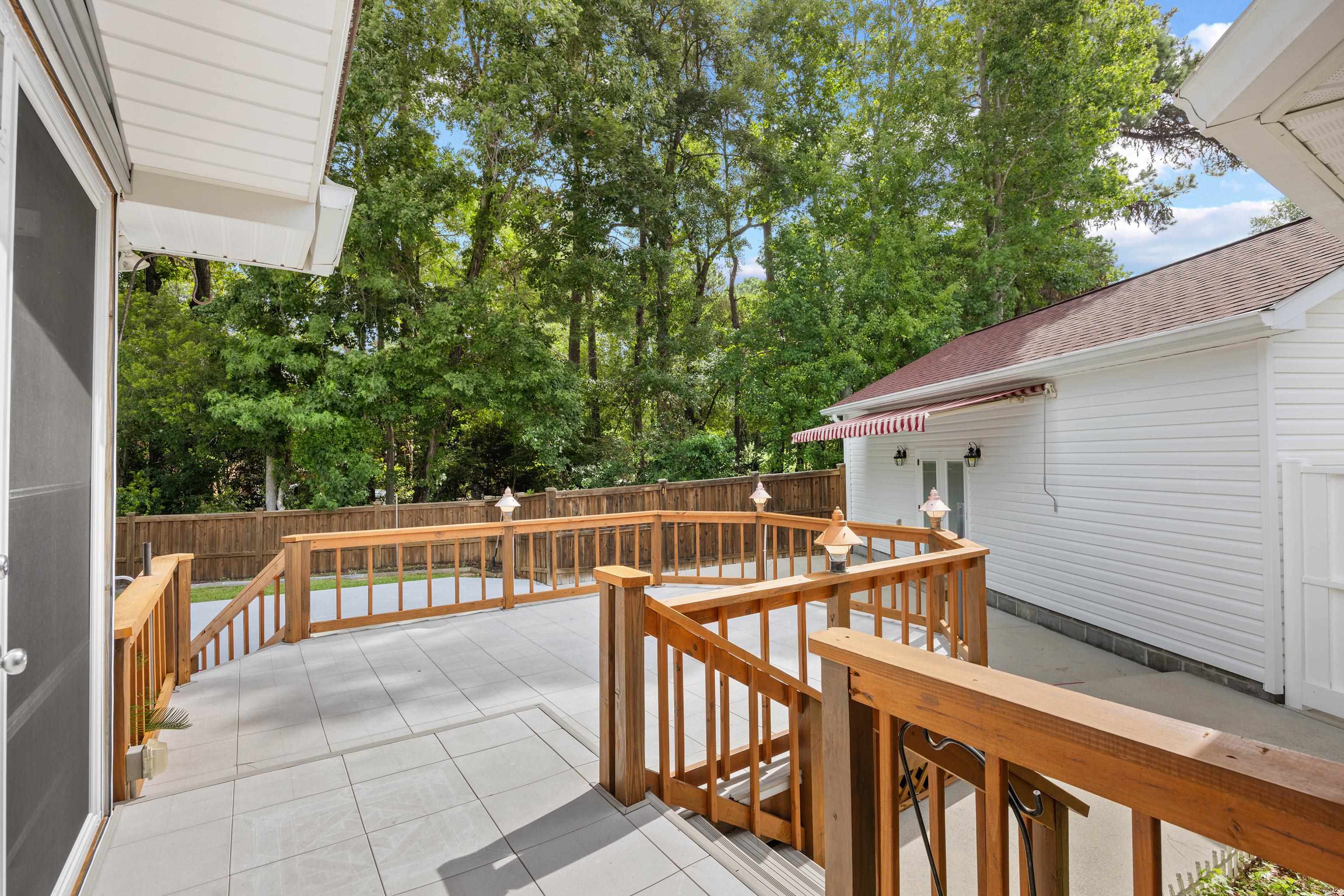 3379 Collins Creek Dr. Property Photo 24