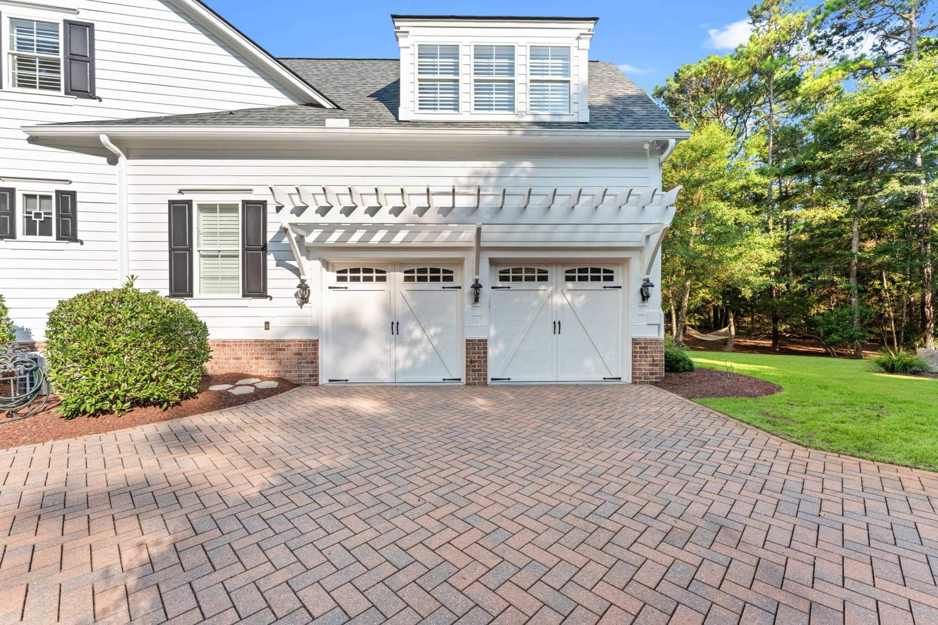 663 Parish Dr. Property Photo 8