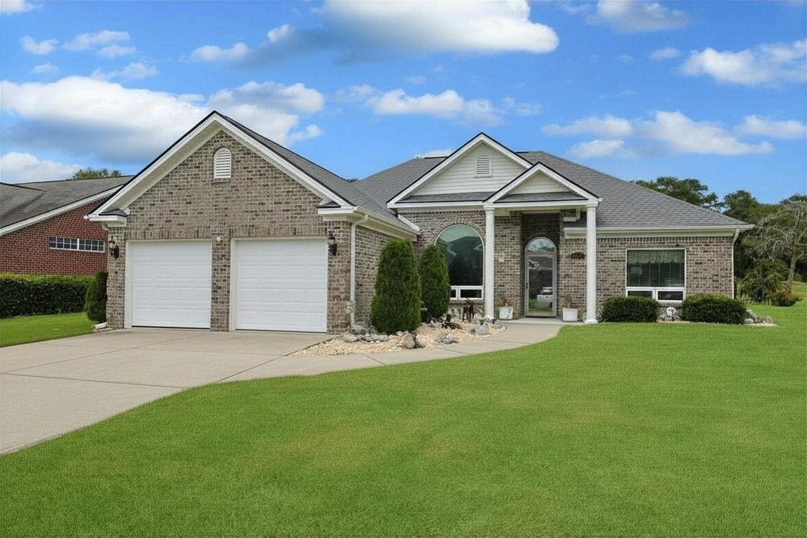 447 Foxtail Dr. Property Photo 1