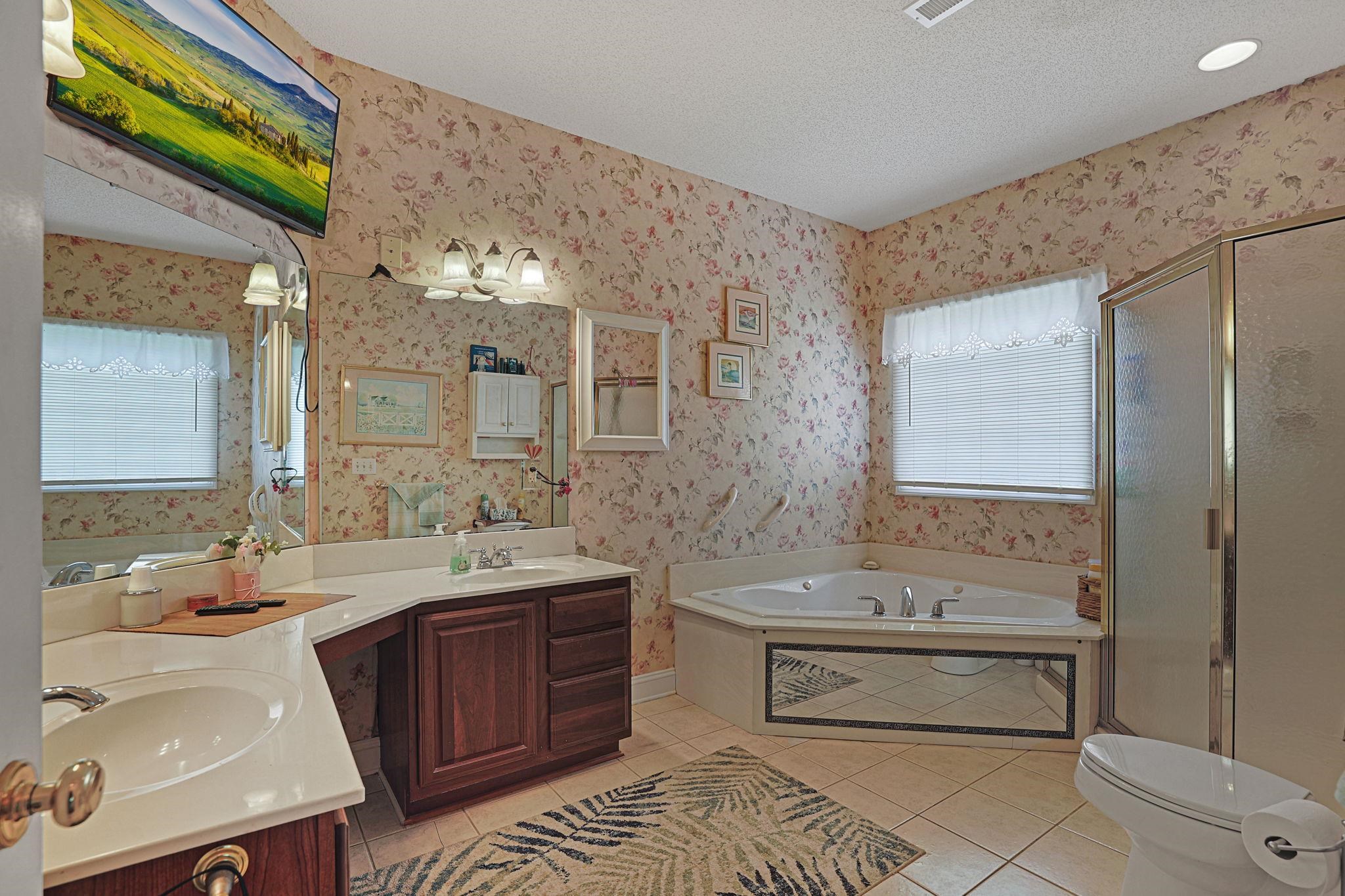 447 Foxtail Dr. Property Photo 17