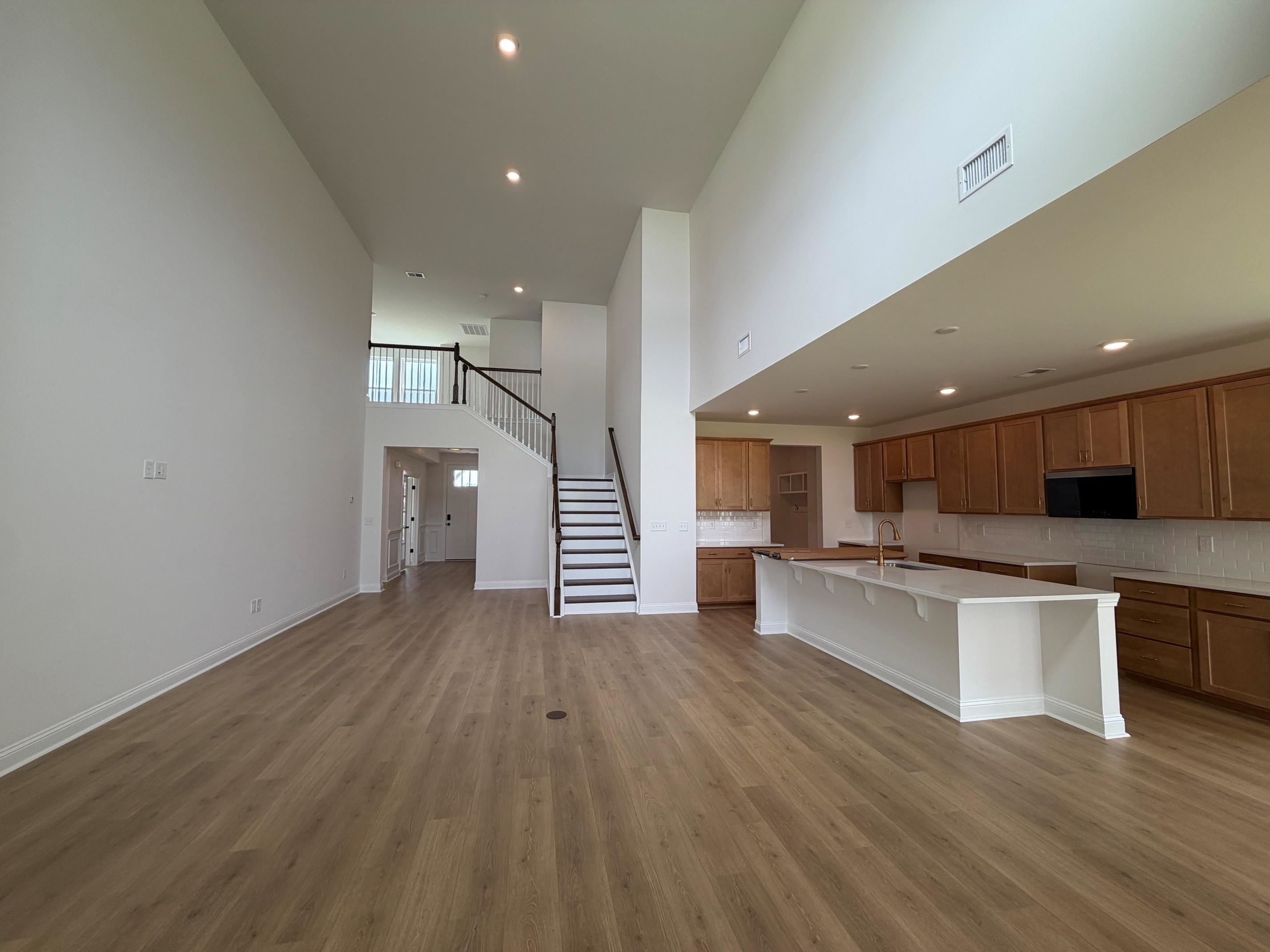 55 Stone Path Property Photo 5